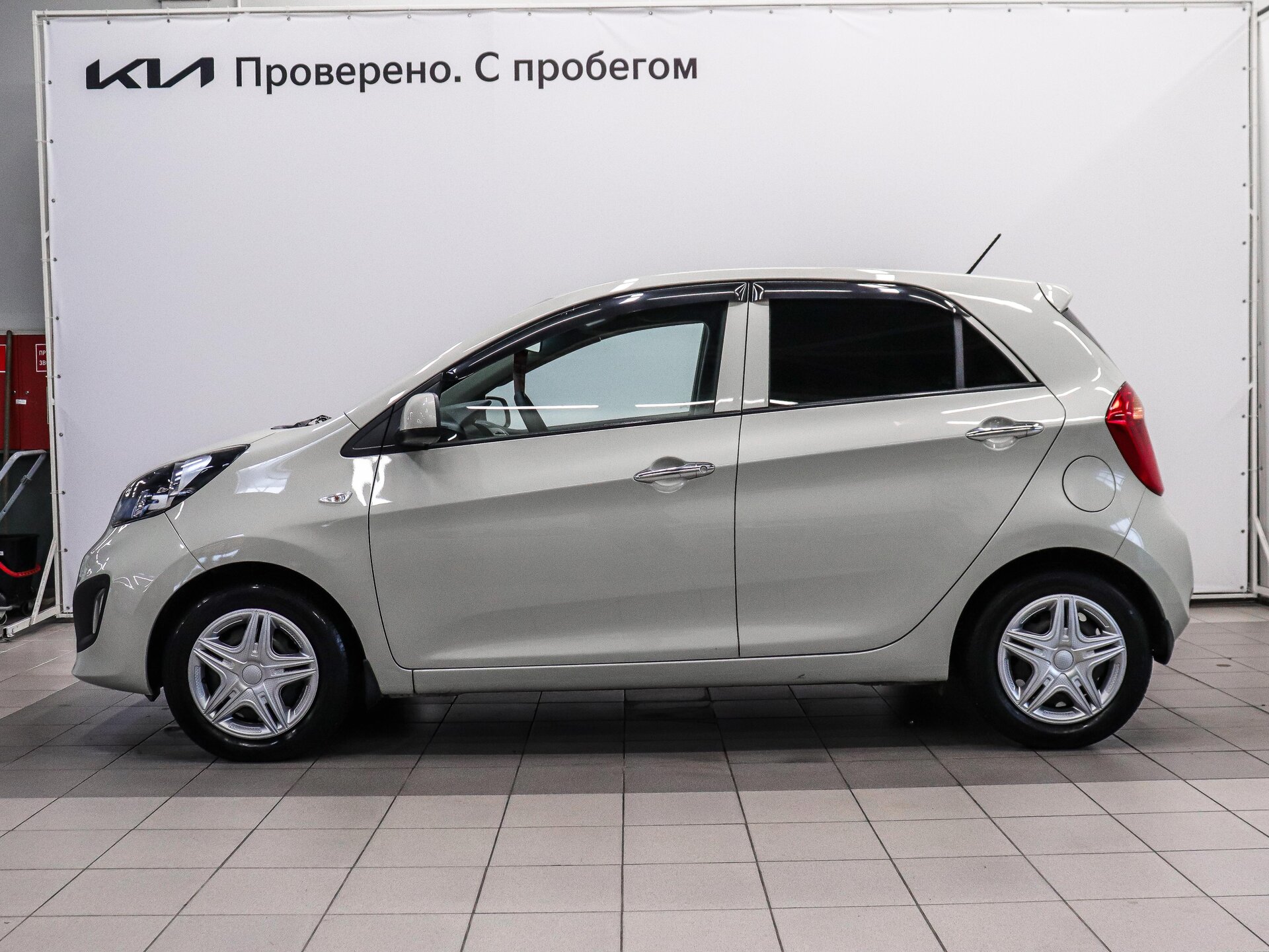 Kia Picanto 2014 8