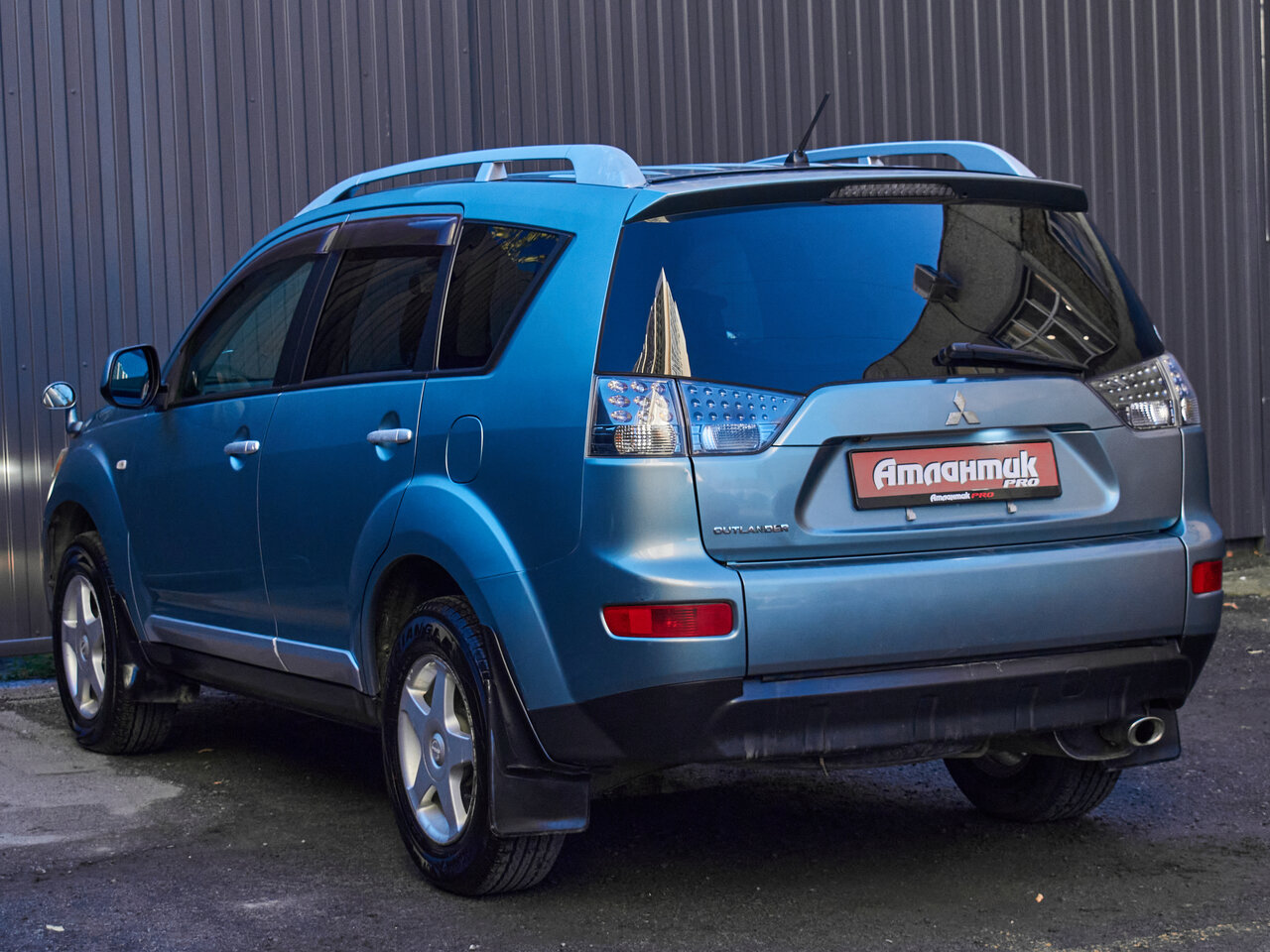 Купить Mitsubishi Outlander 2.4 CVT (170 л.с.) 4WD, 2005 в Екатеренбурге