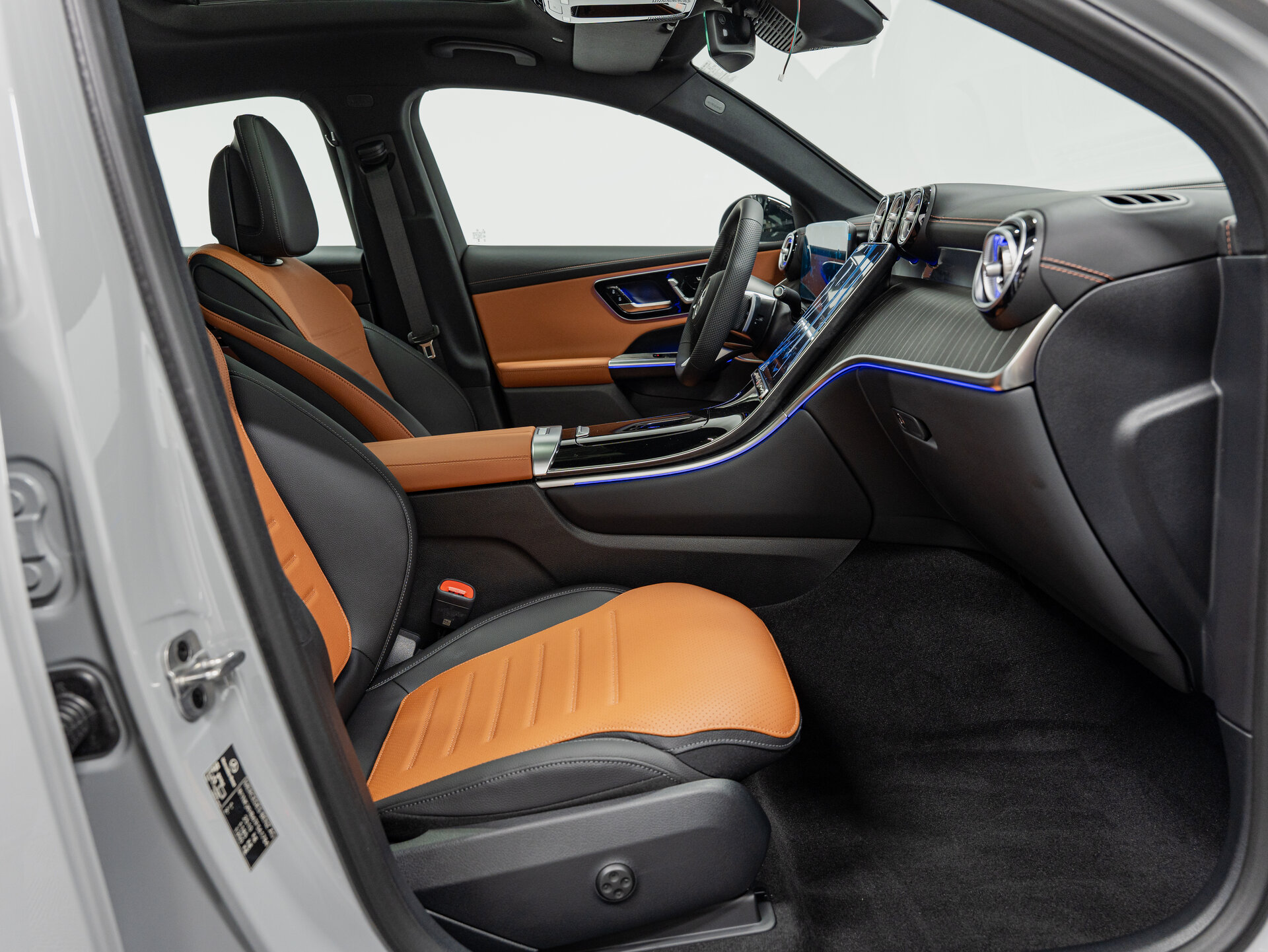 Автомобиль Mercedes-Benz GLC Coupe 300 2.0 AT (258 л.с.) 4WD - 14