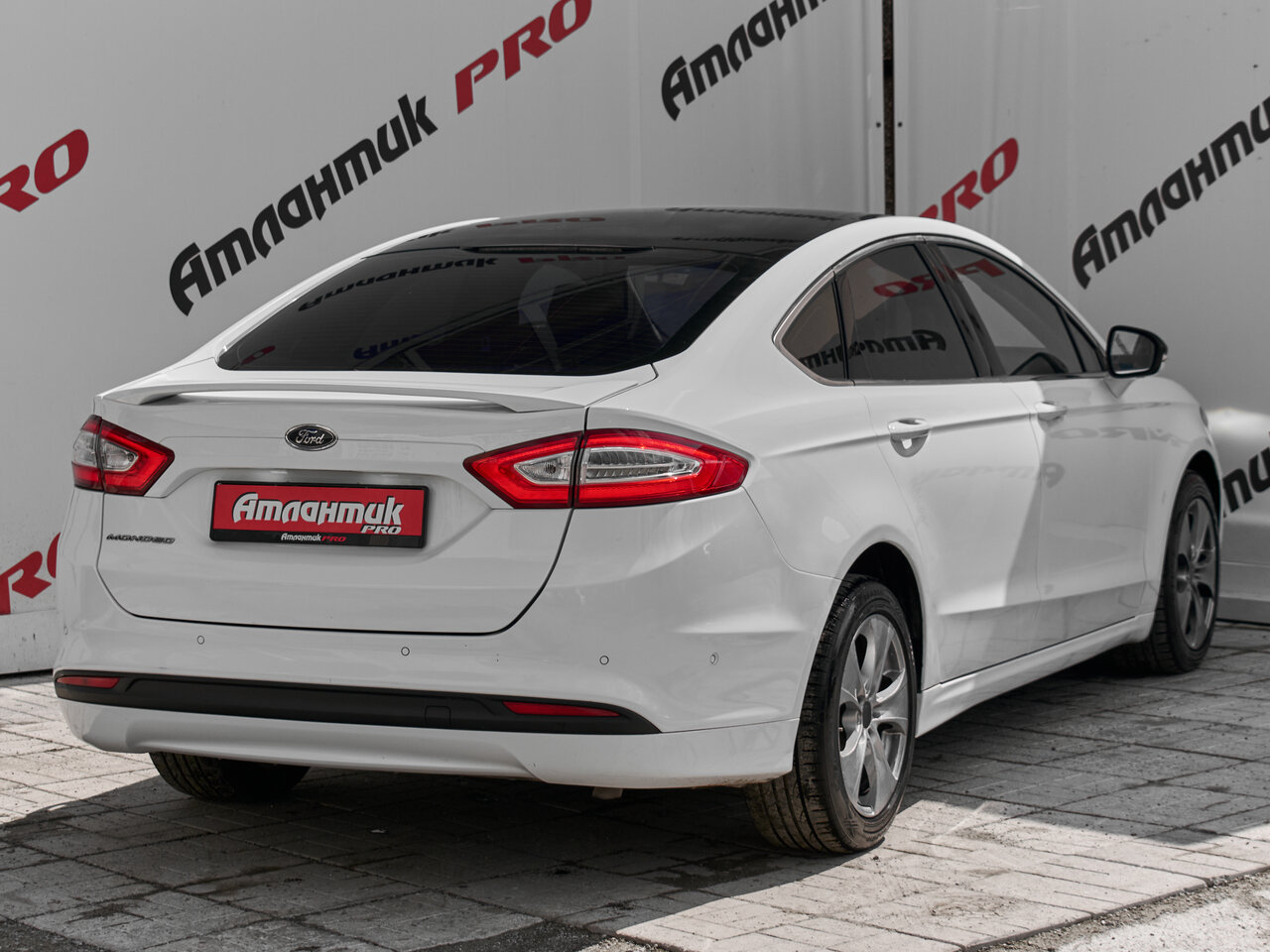 Купить Ford Mondeo 2.5 AT (149 л.с.), 2015 в Екатеренбурге