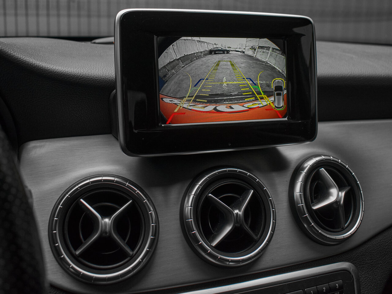 Купить Mercedes-Benz CLA 200 1.6 AMT (156 л.с.), 2014 в Екатеренбурге