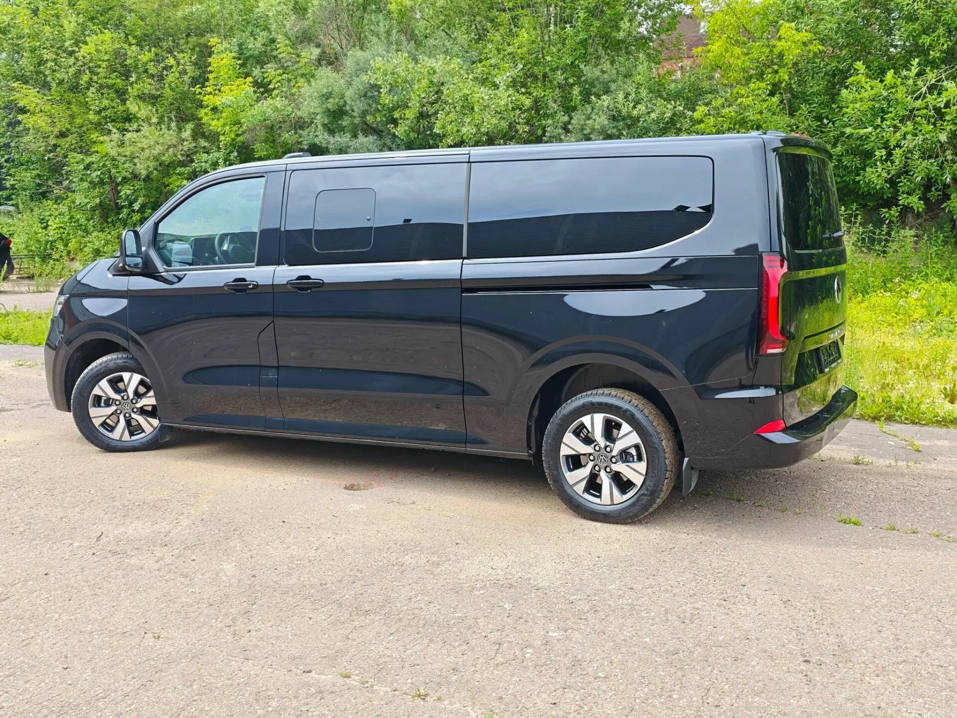 Автомобиль Volkswagen Caravelle 2.0d AT (170 л.с.) 4WD - 12
