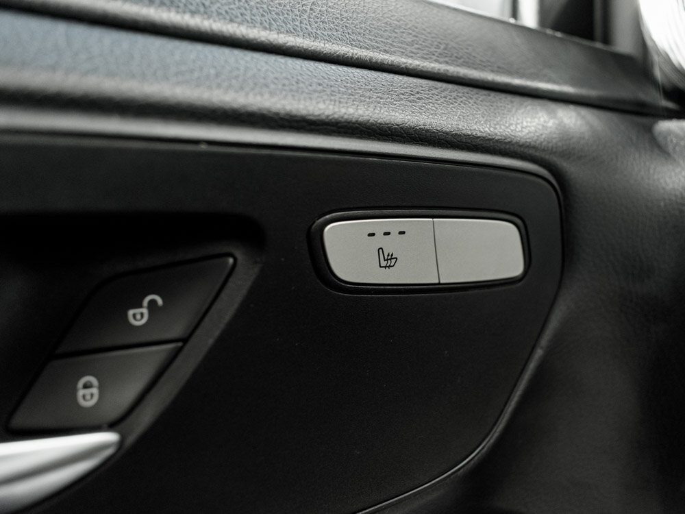 Купить Mercedes-Benz V-Класс 220 d длинный 2.1d AT (163 л.с.), 2018 в Екатеренбурге