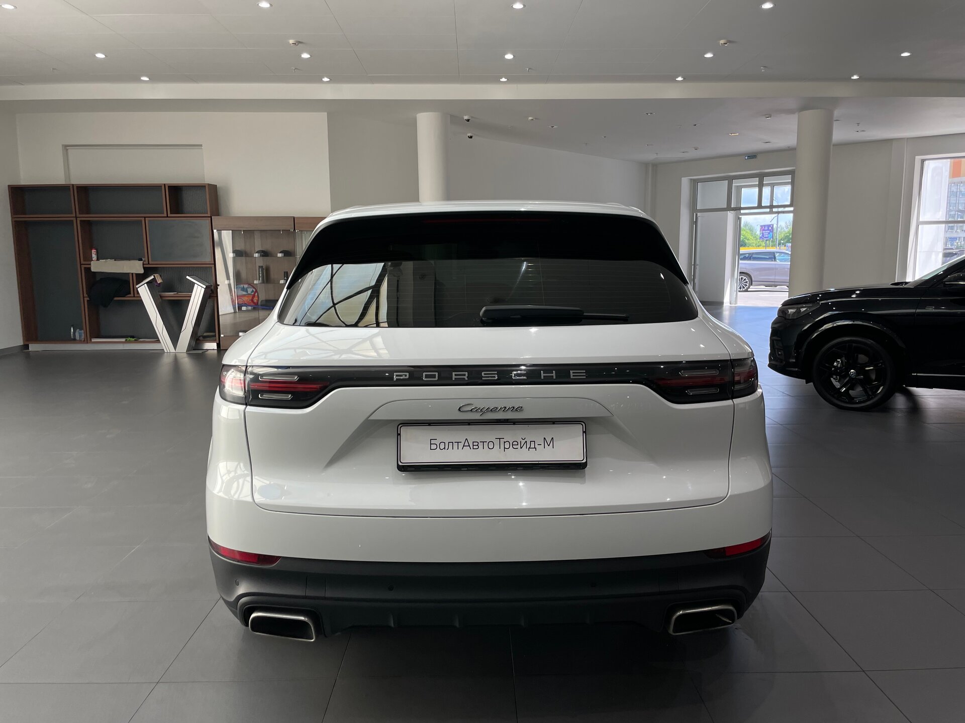 Автомобиль Porsche Cayenne 3.0 AT (340 л.с.) 4WD - 5