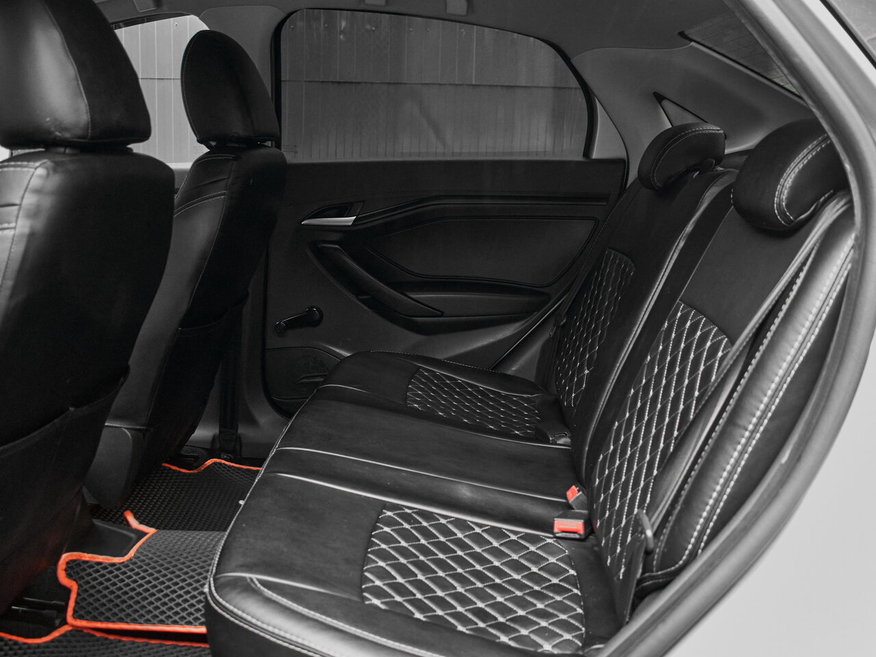 Купить Lada (ВАЗ) Vesta 1.6 MT (106 л.с.), 2019 в Екатеренбурге