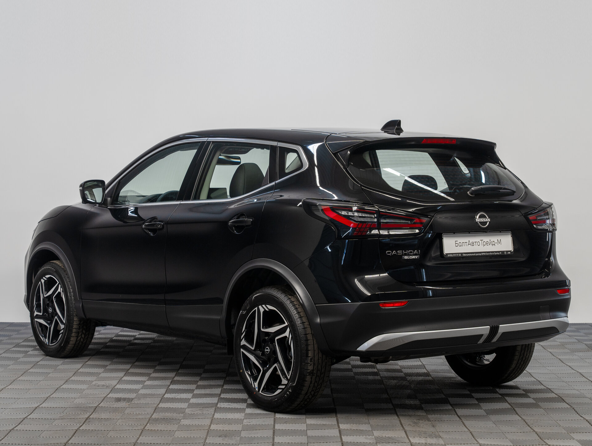 Автомобиль Nissan Qashqai 2.0 CVT (140 л.с.) - 4