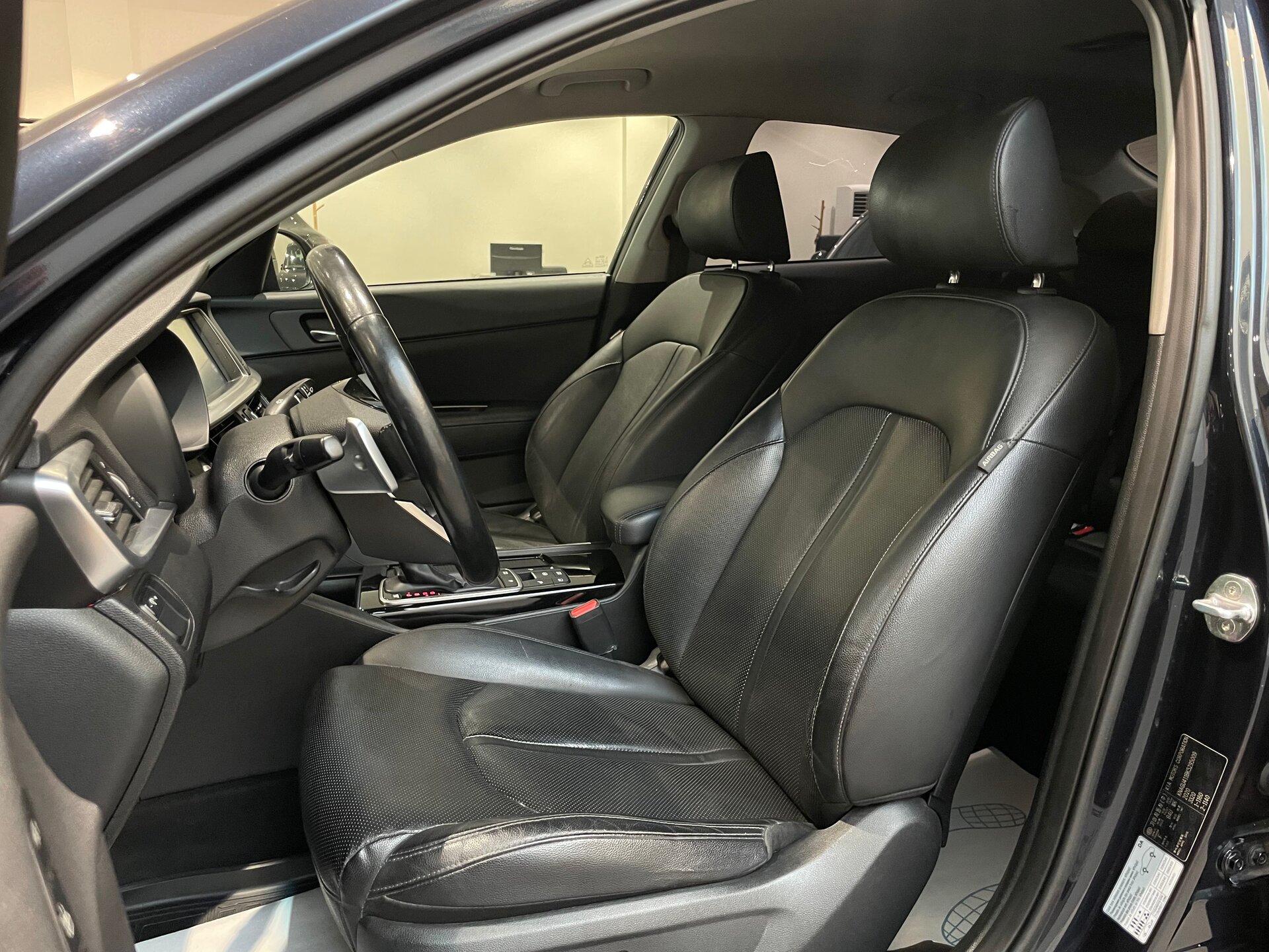 Автомобиль Kia Optima 2.0 AT (150 л.с.) - 8
