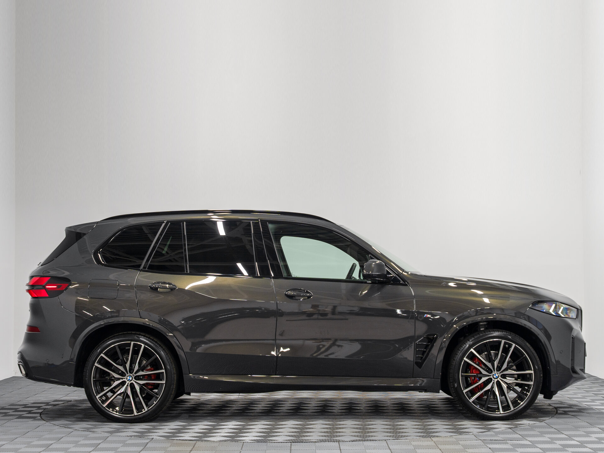 Автомобиль BMW X5 40i 3.0 AT (381 л.с.) 4WD - 6