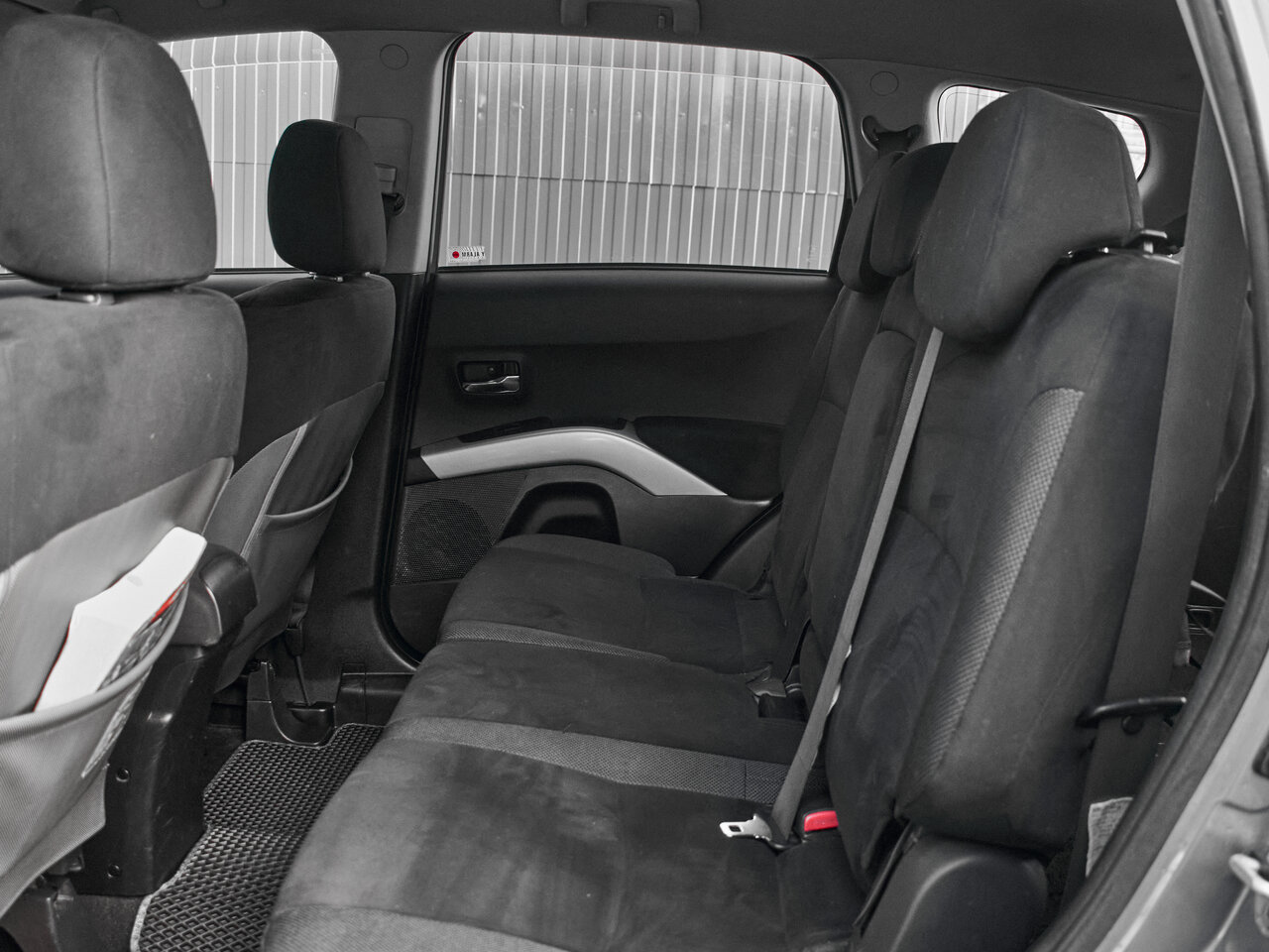 Купить Mitsubishi Outlander 2.4 CVT (170 л.с.) 4WD, 2005 в Екатеренбурге