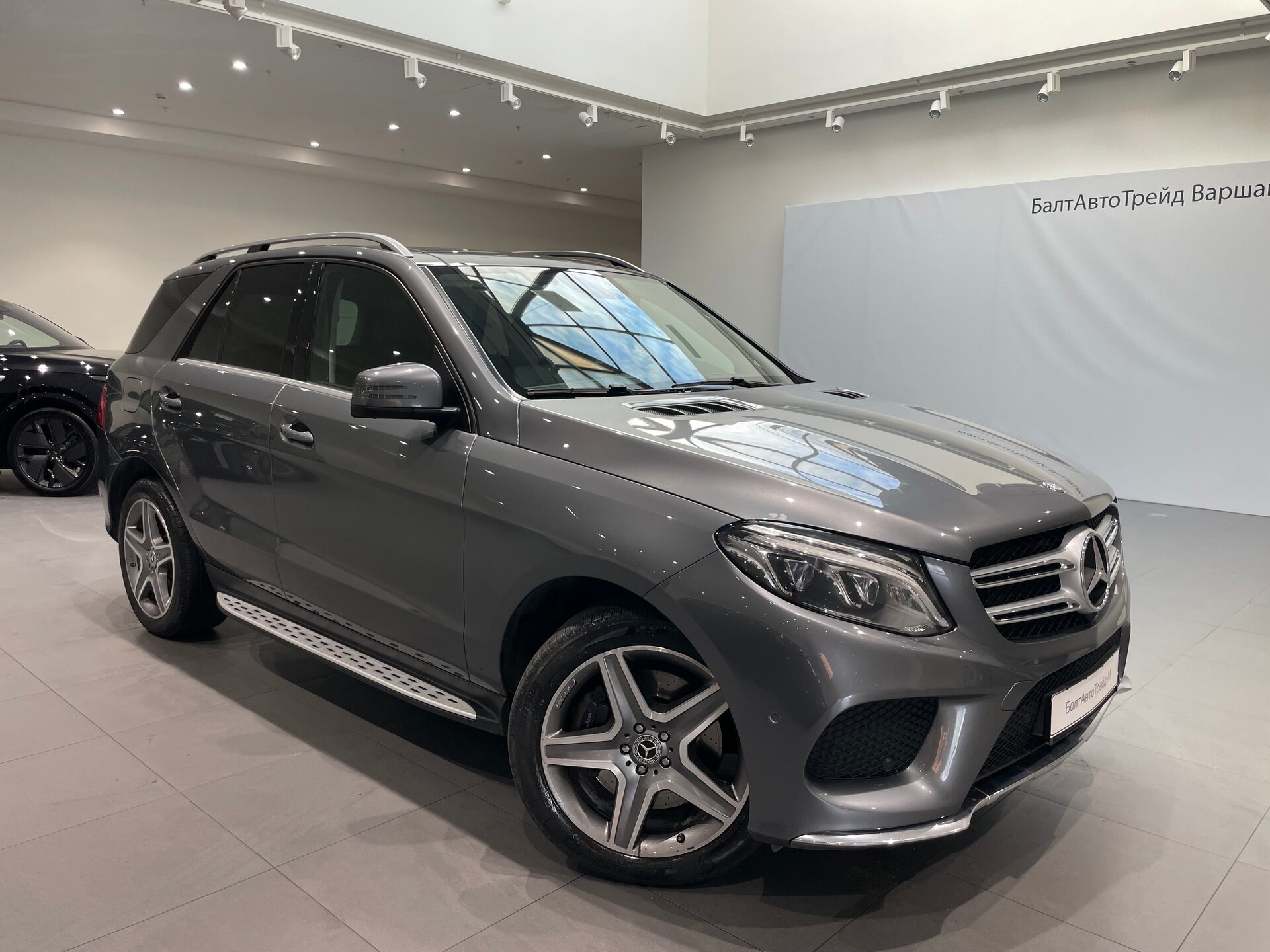 Автомобиль Mercedes-Benz GLE 400 9G-Tronic 3.0 AT (333 л.с.) 4WD - 3