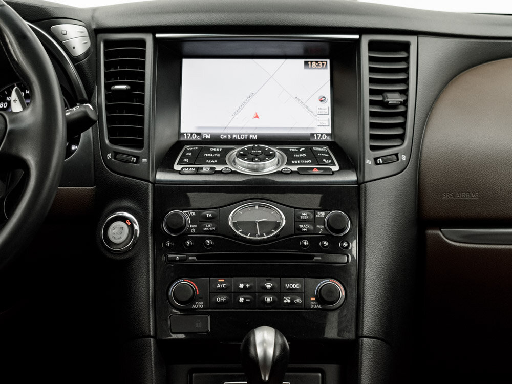 Купить Infiniti FX FX30d 3.0d AT (238 л.с.) 4WD, 2012 в Екатеренбурге