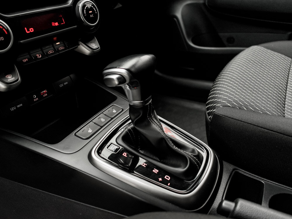 Купить Kia Rio 1.6 AT (123 л.с.), 2019 в Екатеренбурге