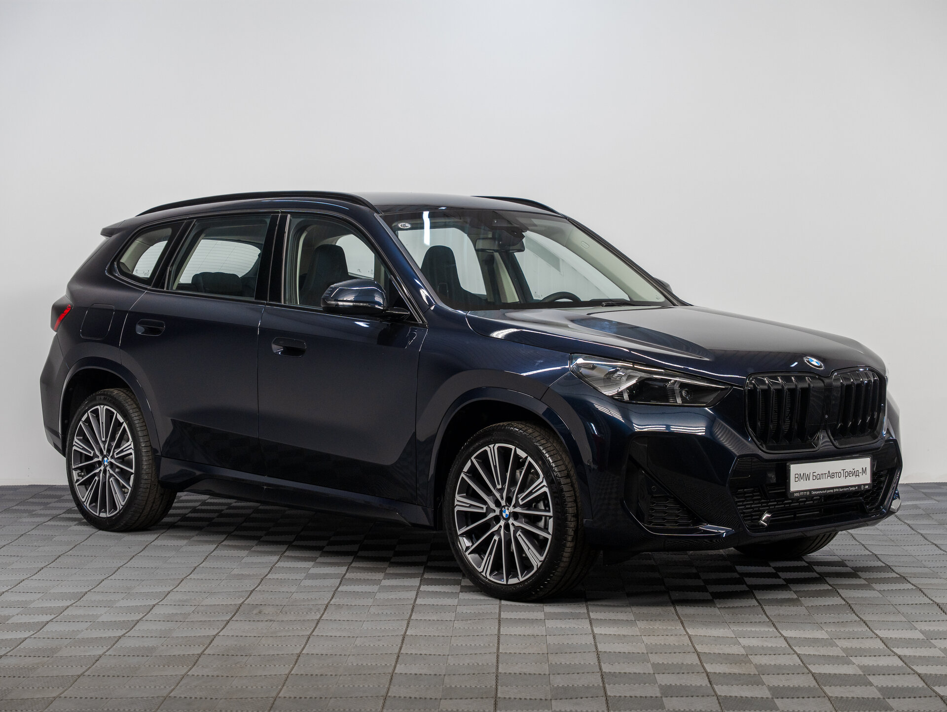 Автомобиль BMW X1 25Li xDrive 2.0 AMT (204 л.с.) 4WD - 3