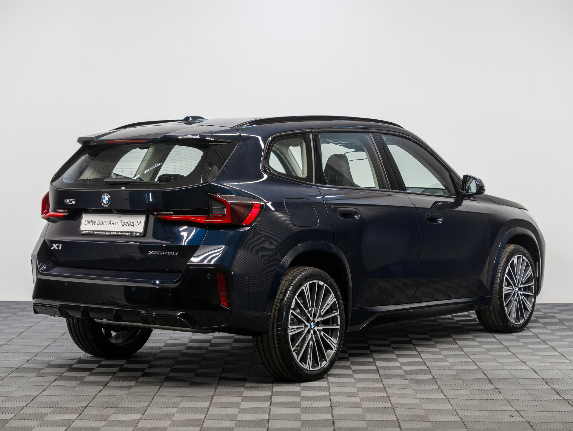 Автомобиль BMW X1 25Li xDrive 2.0 AMT (204 л.с.) 4WD - 2