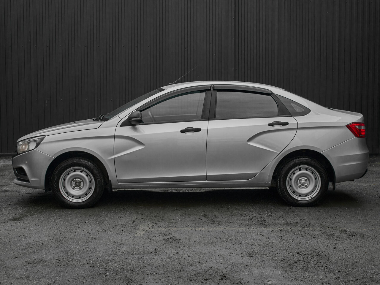 Купить Lada (ВАЗ) Vesta 1.6 MT (106 л.с.), 2019 в Екатеренбурге