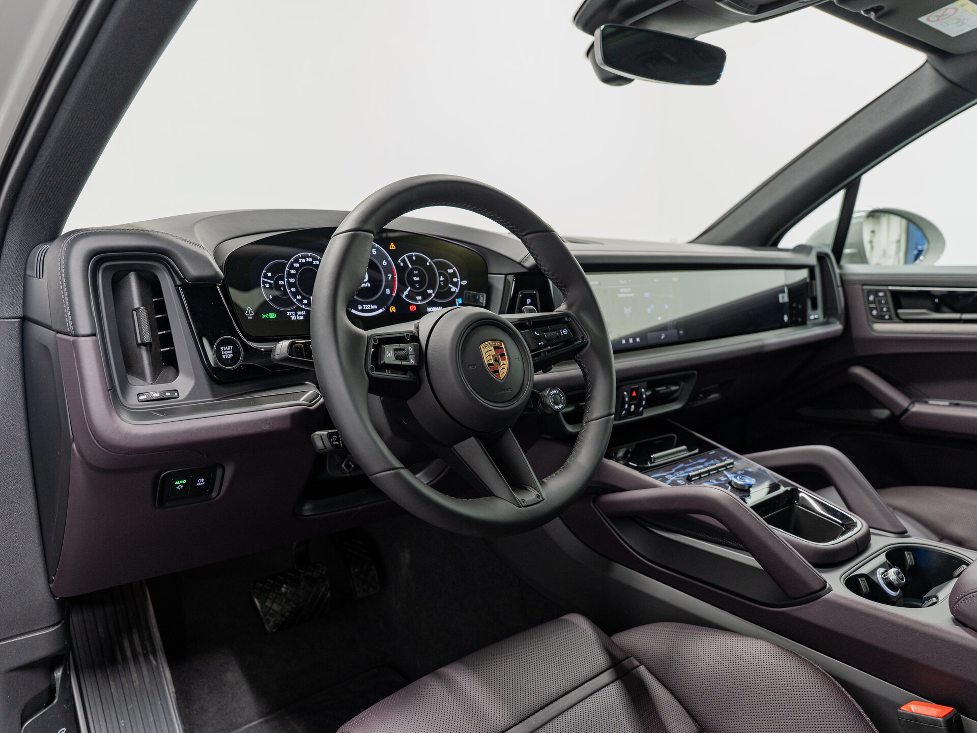 Автомобиль Porsche Cayenne 3.0 AT (353 л.с.) 4WD - 13