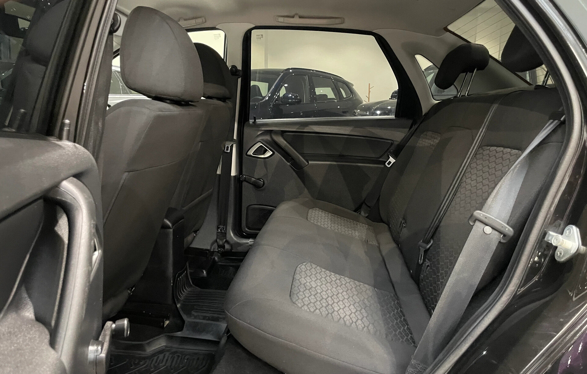 Автомобиль Lada (ВАЗ) Granta 1.6 MT (90 л.с.) - 9