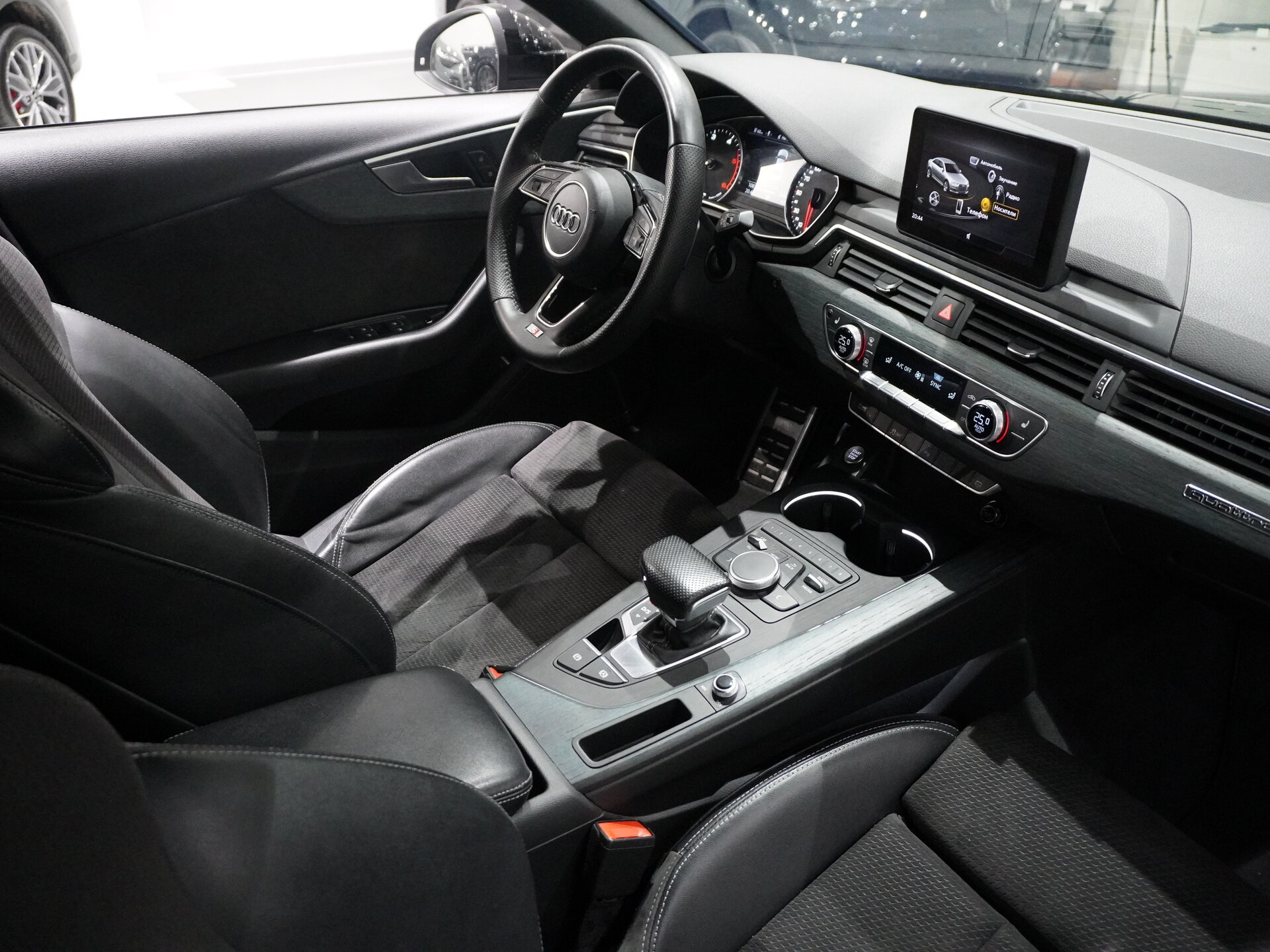 Автомобиль Audi A4 2.0d AMT (190 л.с.) 4WD - 11