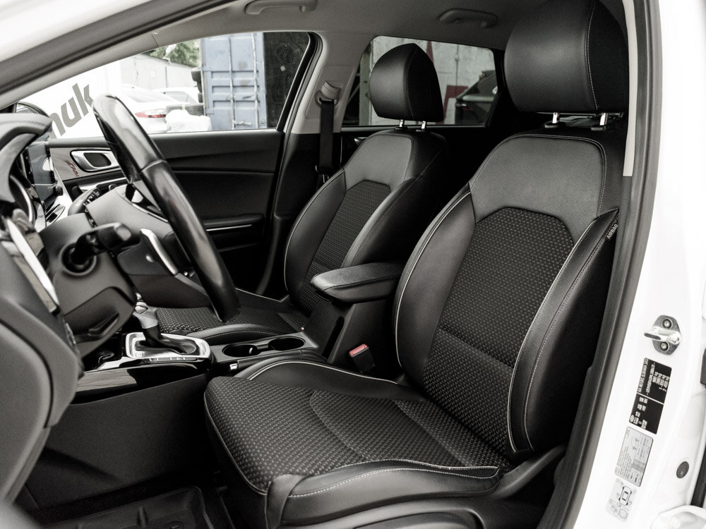 Купить Kia Ceed 1.4 AMT (140 л.с.), 2021 в Екатеренбурге