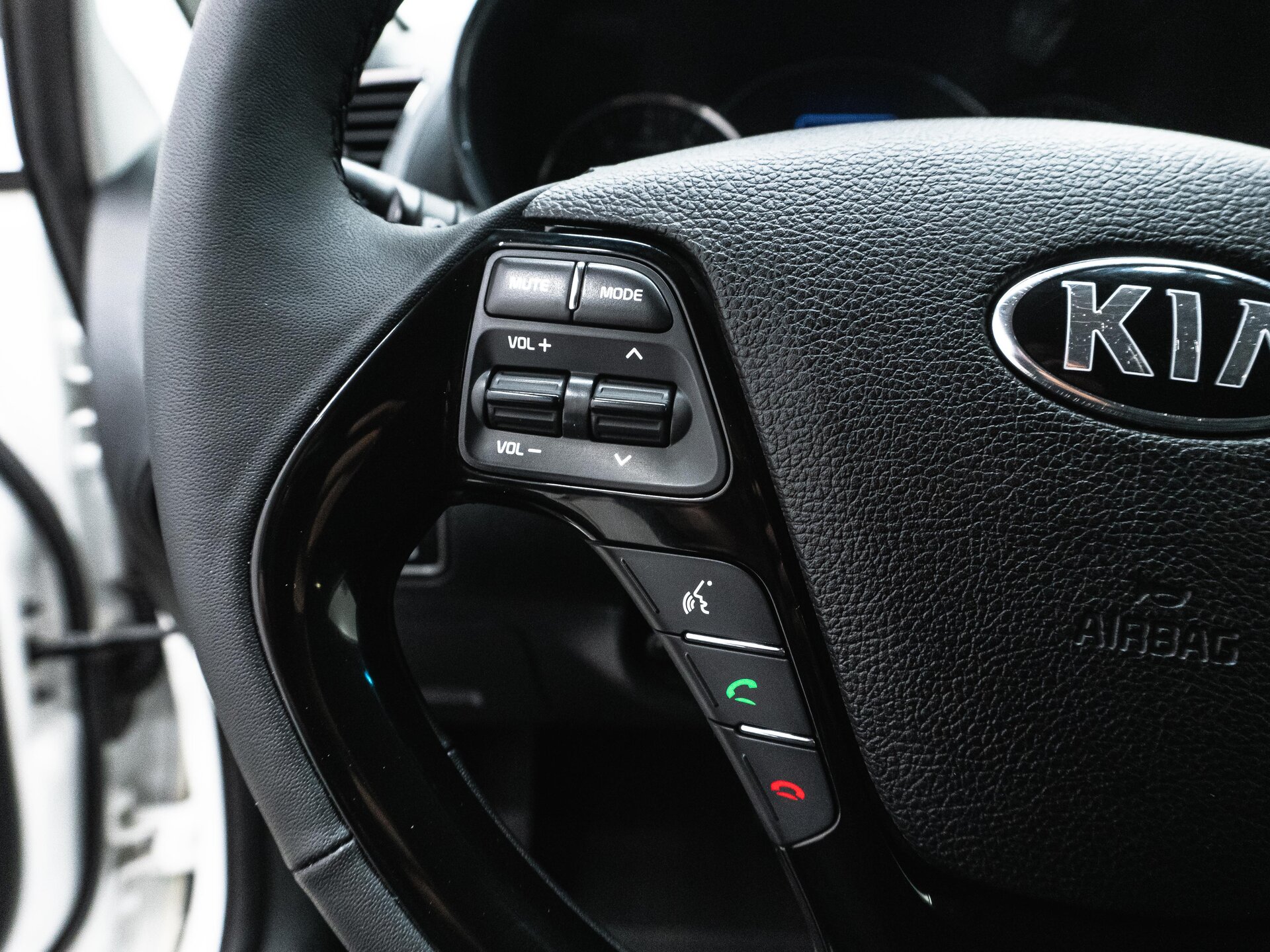 Kia Cerato 2019 18