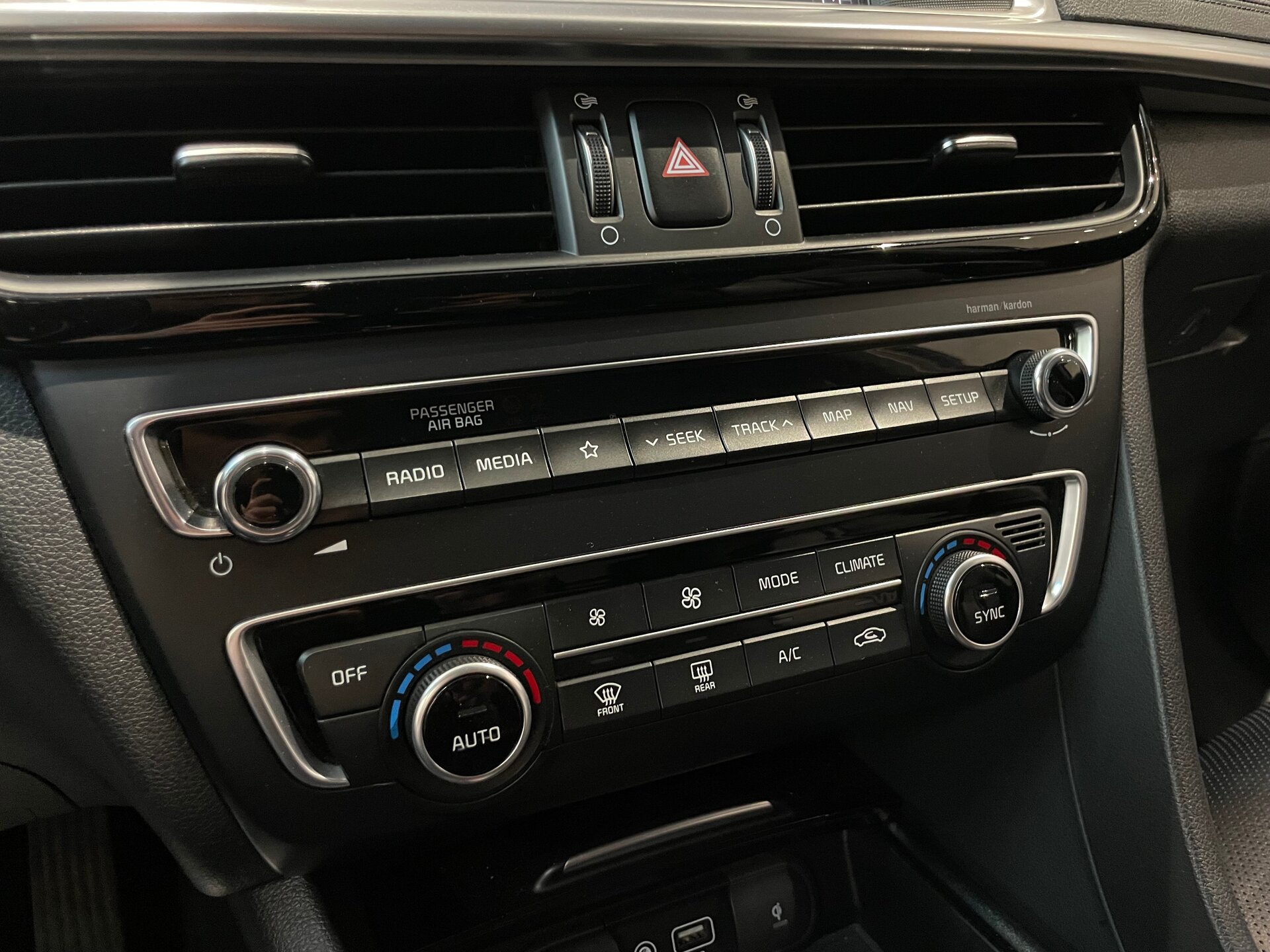 Автомобиль Kia Optima 2.0 AT (150 л.с.) - 18