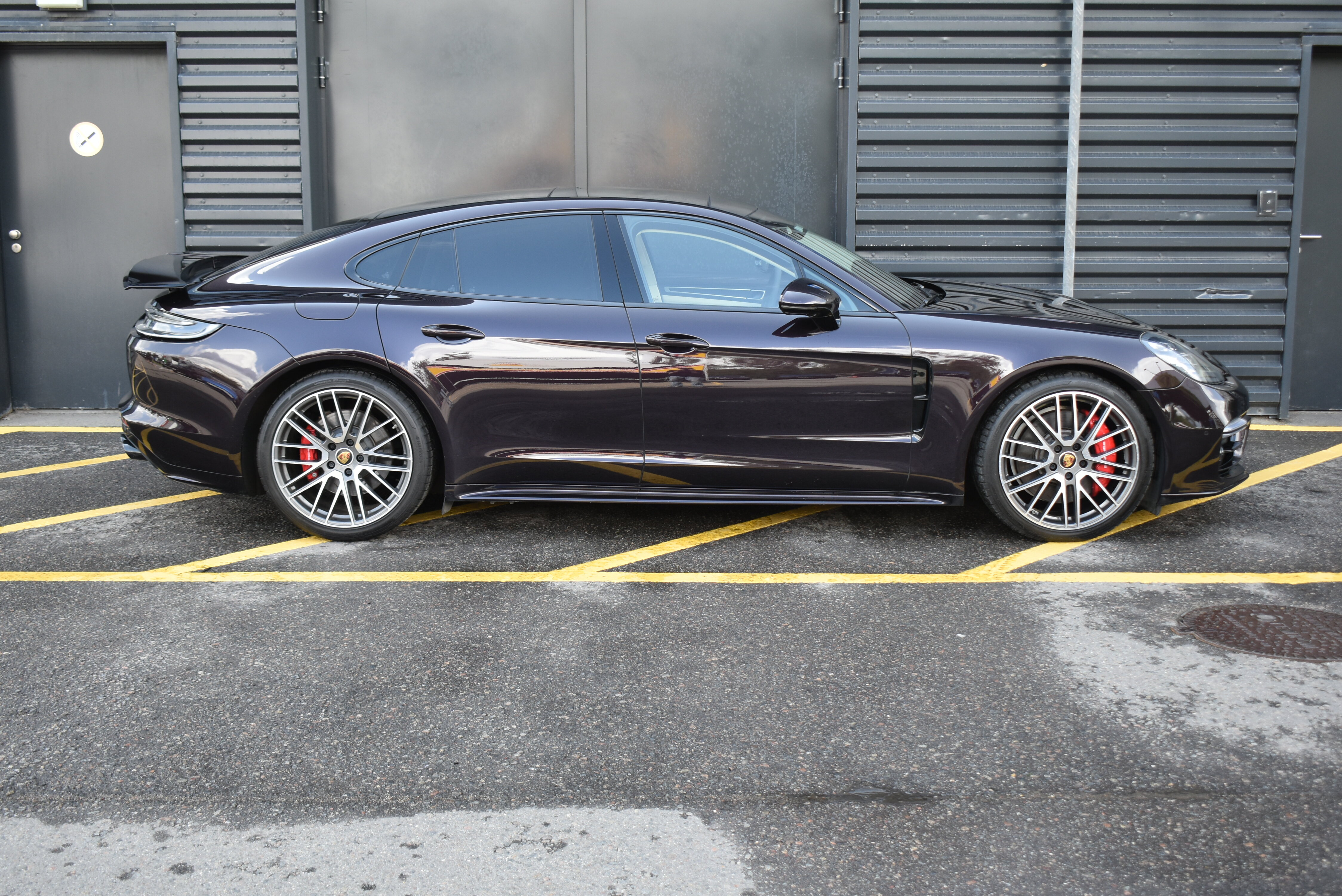 81133786 GTS 4.0 AMT (480 л.с.) 4WD №6