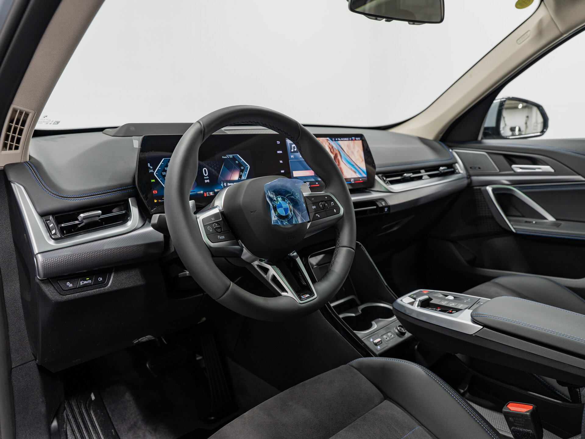 Автомобиль BMW X1 25Li xDrive 2.0 AMT (204 л.с.) 4WD - 12