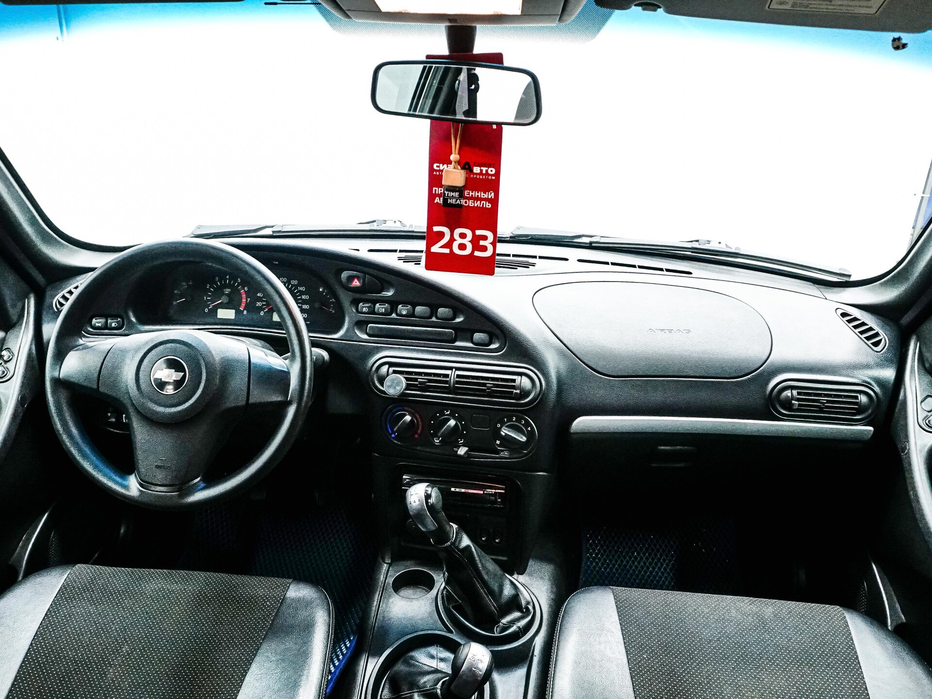 Chevrolet Niva 2012 13