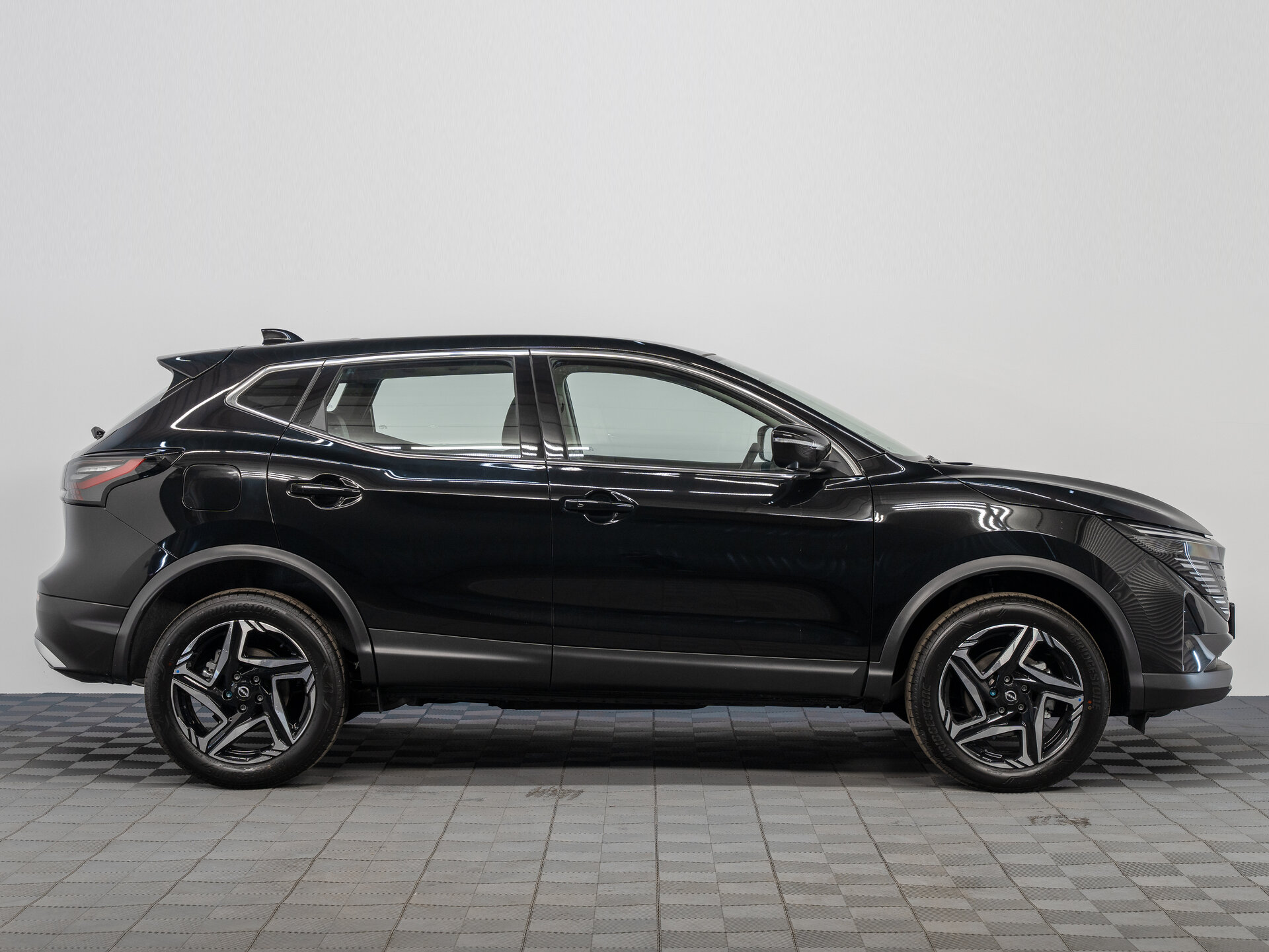 Автомобиль Nissan Qashqai 2.0 CVT (140 л.с.) - 7