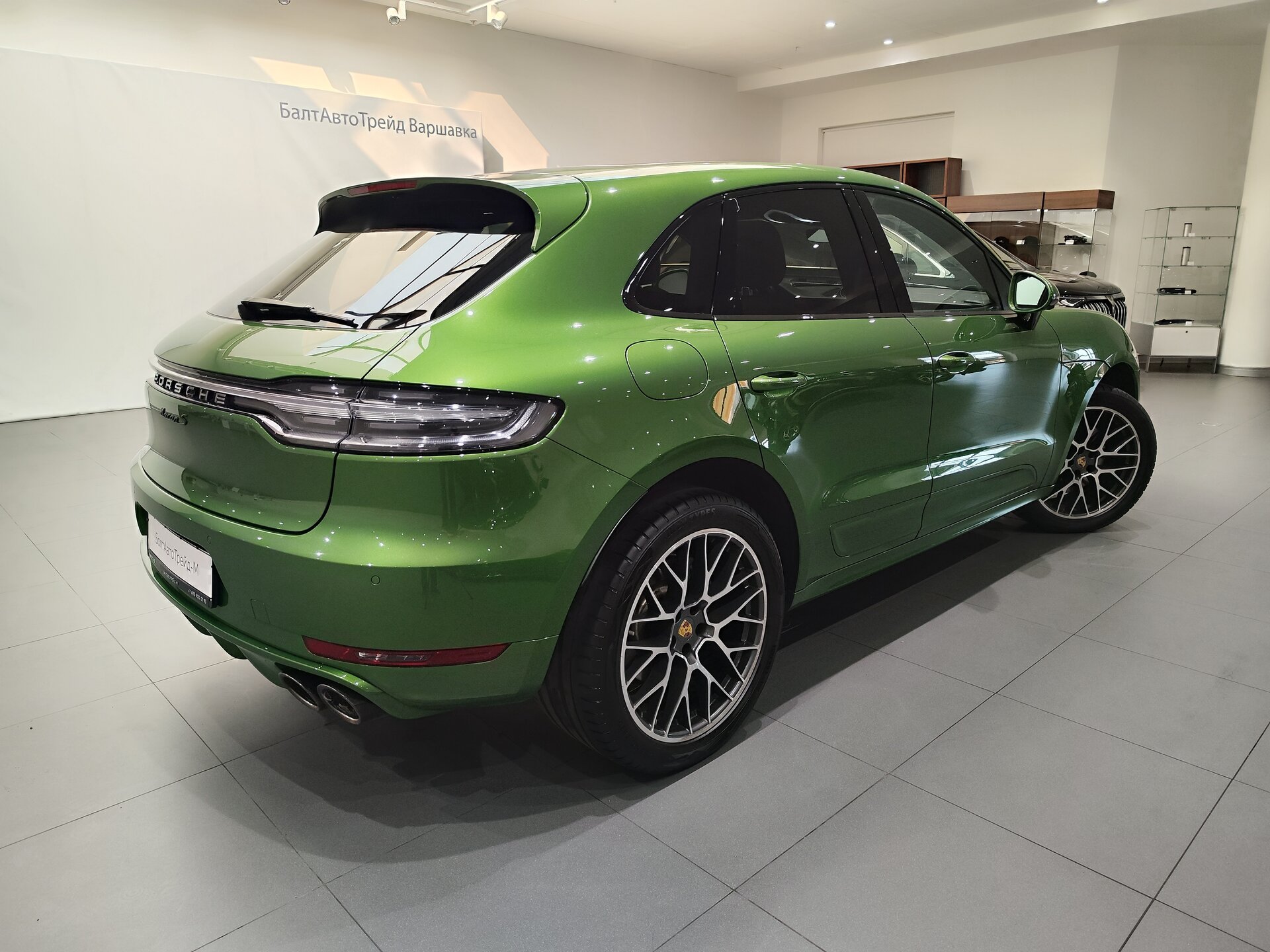 Автомобиль Porsche Macan S 3.0 AMT (354 л.с.) 4WD - 6