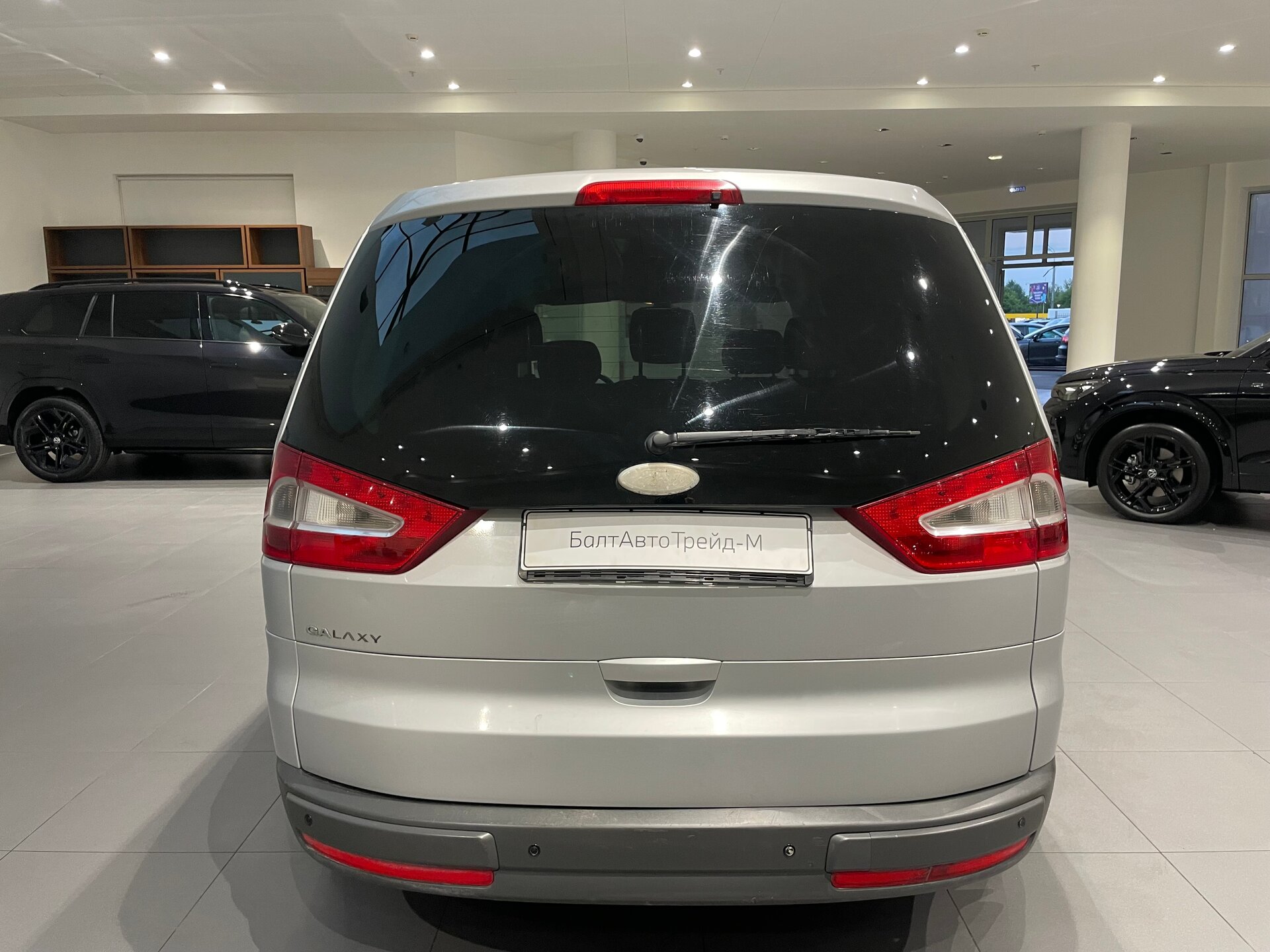 Автомобиль Ford Galaxy 2.3 AT (161 л.с.) - 5