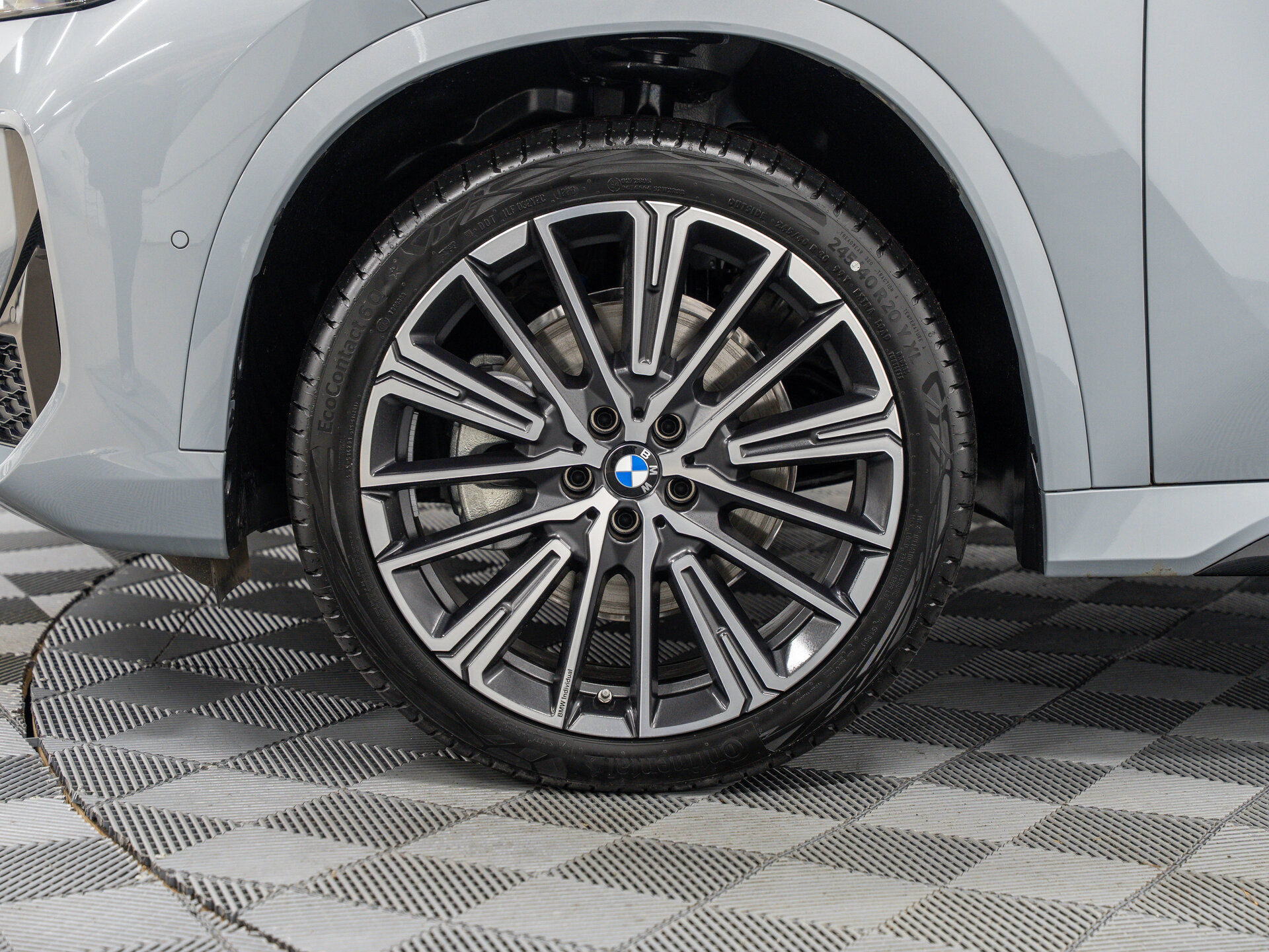 Автомобиль BMW X1 25Li xDrive 2.0 AMT (204 л.с.) 4WD - 3