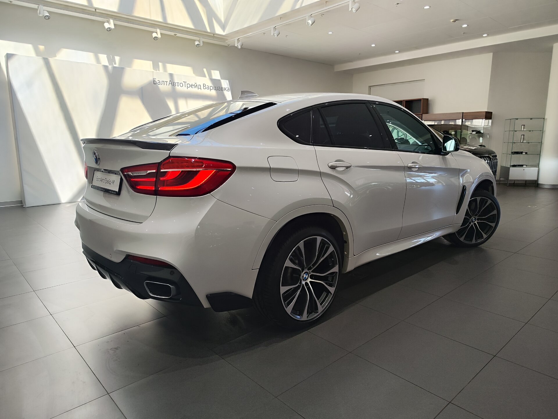 Автомобиль BMW X6 40d 3.0d AT (313 л.с.) 4WD - 6