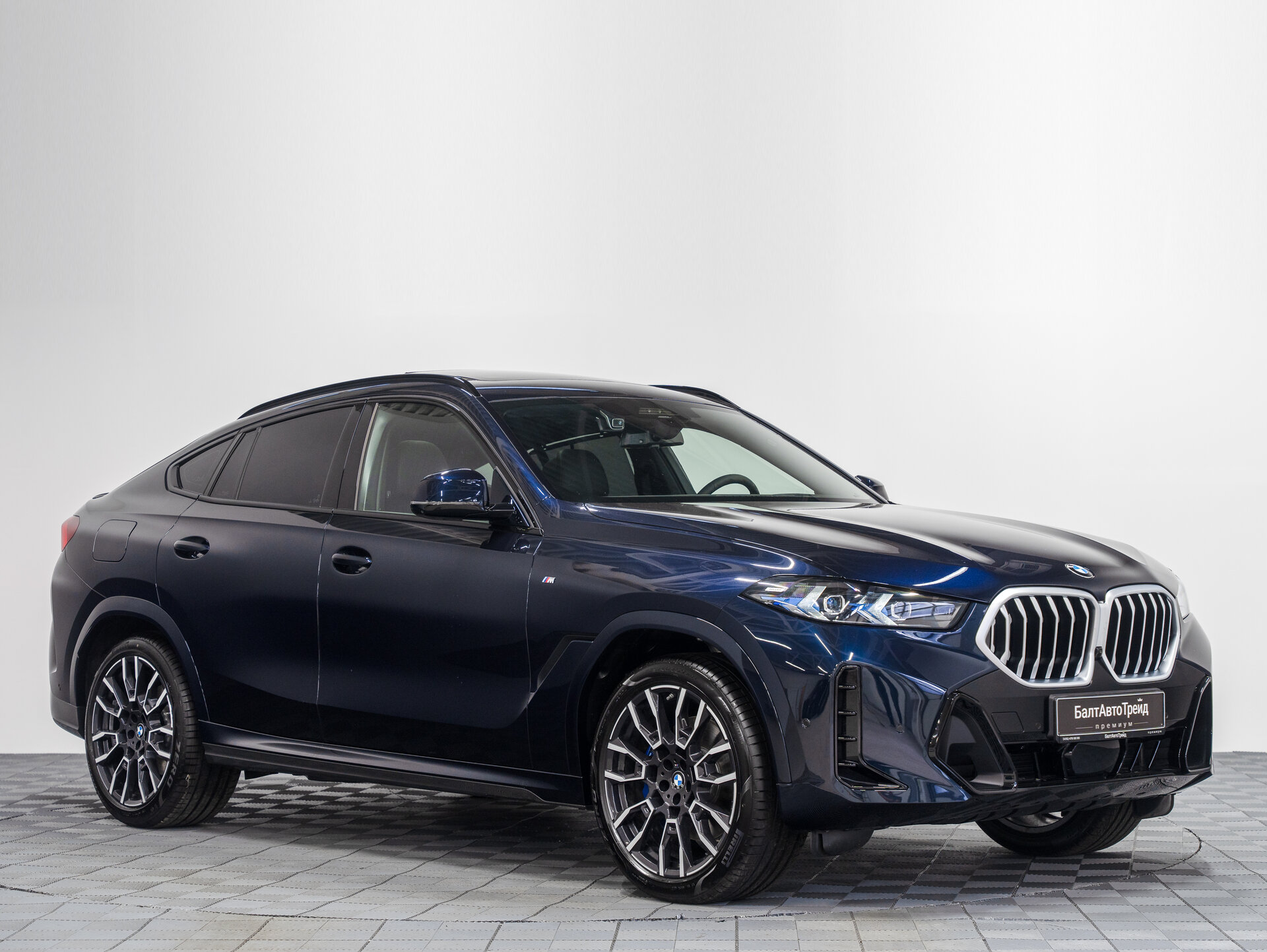 Автомобиль BMW X6 40i 3.0 AT (381 л.с.) 4WD - 5