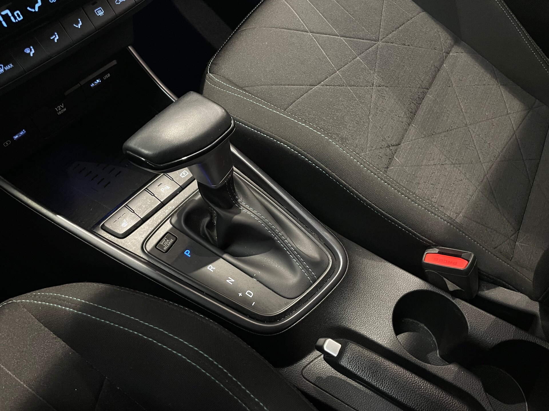 Автомобиль Hyundai Bayon 1.4 AT (100 л.с.) - 17