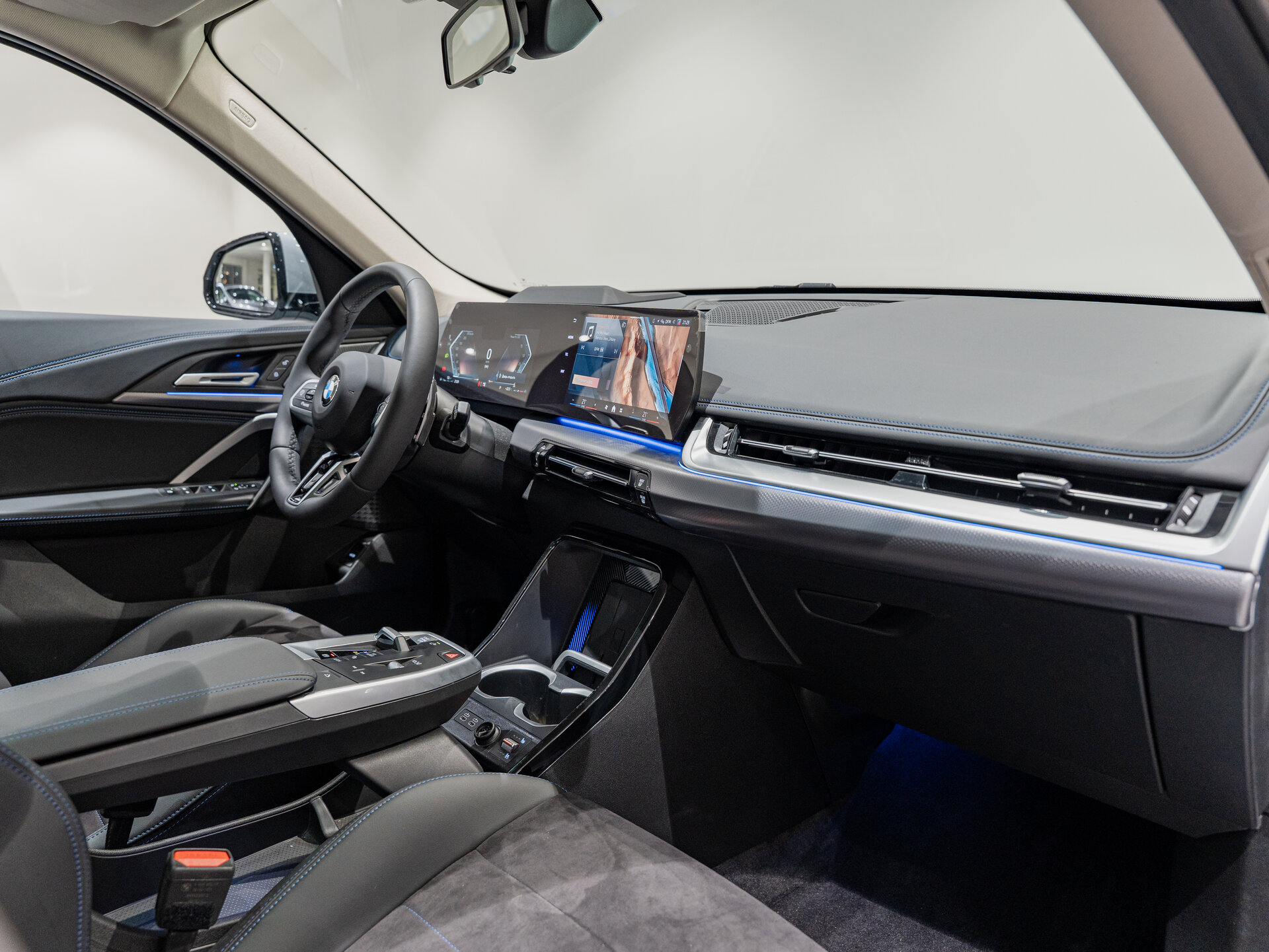 Автомобиль BMW X1 25Li xDrive 2.0 AMT (204 л.с.) 4WD - 11