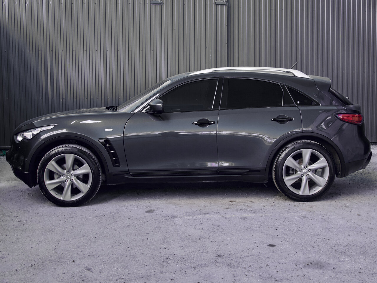 Купить Infiniti FX FX35 3.5 AT (307 л.с.) 4WD, 2009 в Екатеренбурге