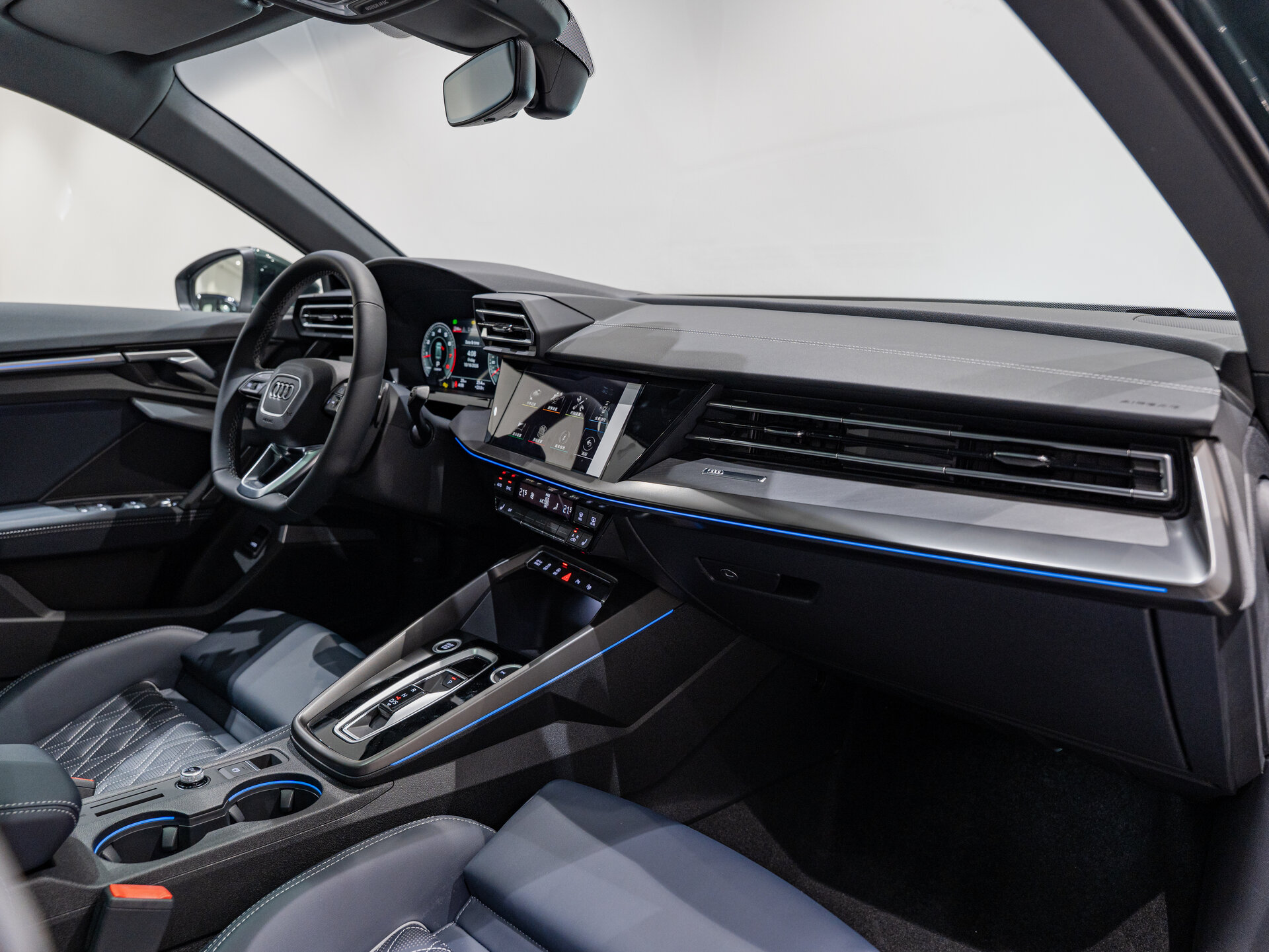 Автомобиль Audi A3 A3L 35 TFSI 1.5 AMT (160 л.с.) - 11