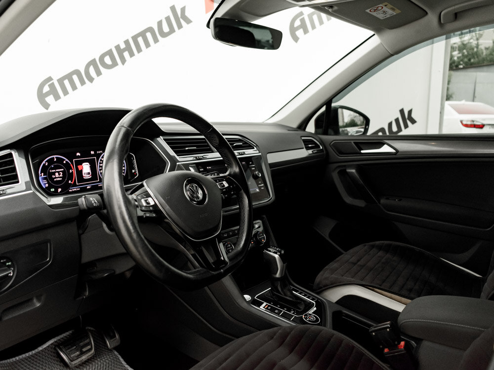 Купить Volkswagen Tiguan 2.0d AMT (150 л.с.) 4WD, 2020 в Екатеренбурге