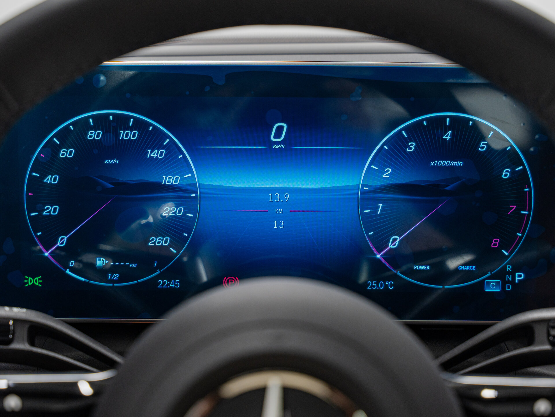 Автомобиль Mercedes-Benz GLC Coupe 300 2.0 AT (258 л.с.) 4WD - 18