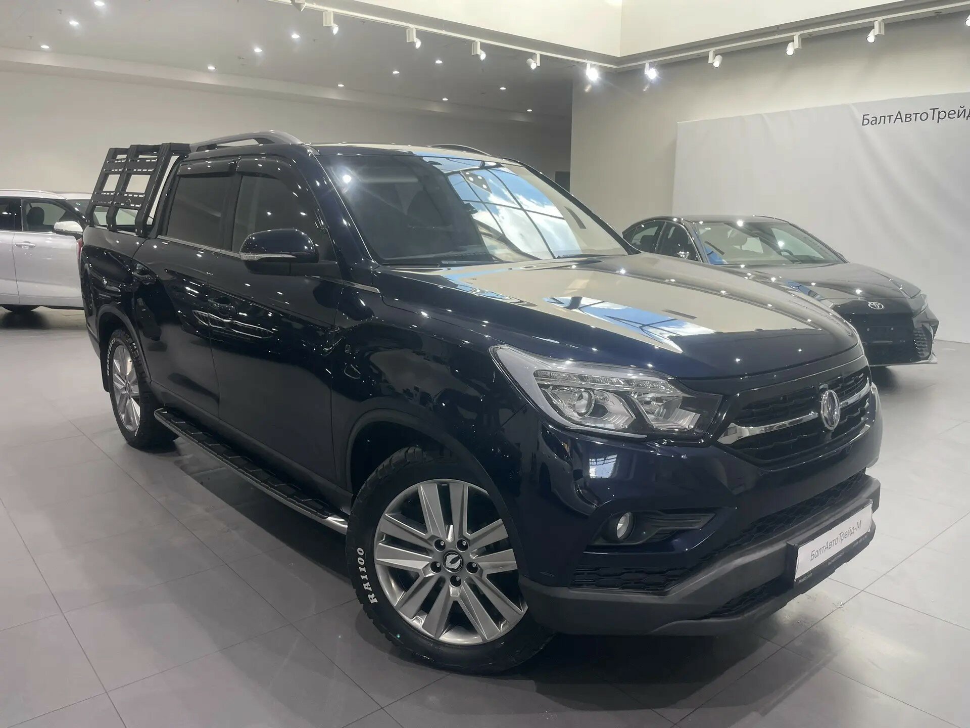 Автомобиль SsangYong Rexton Sports 2.2d AT (181 л.с.) 4WD - 3