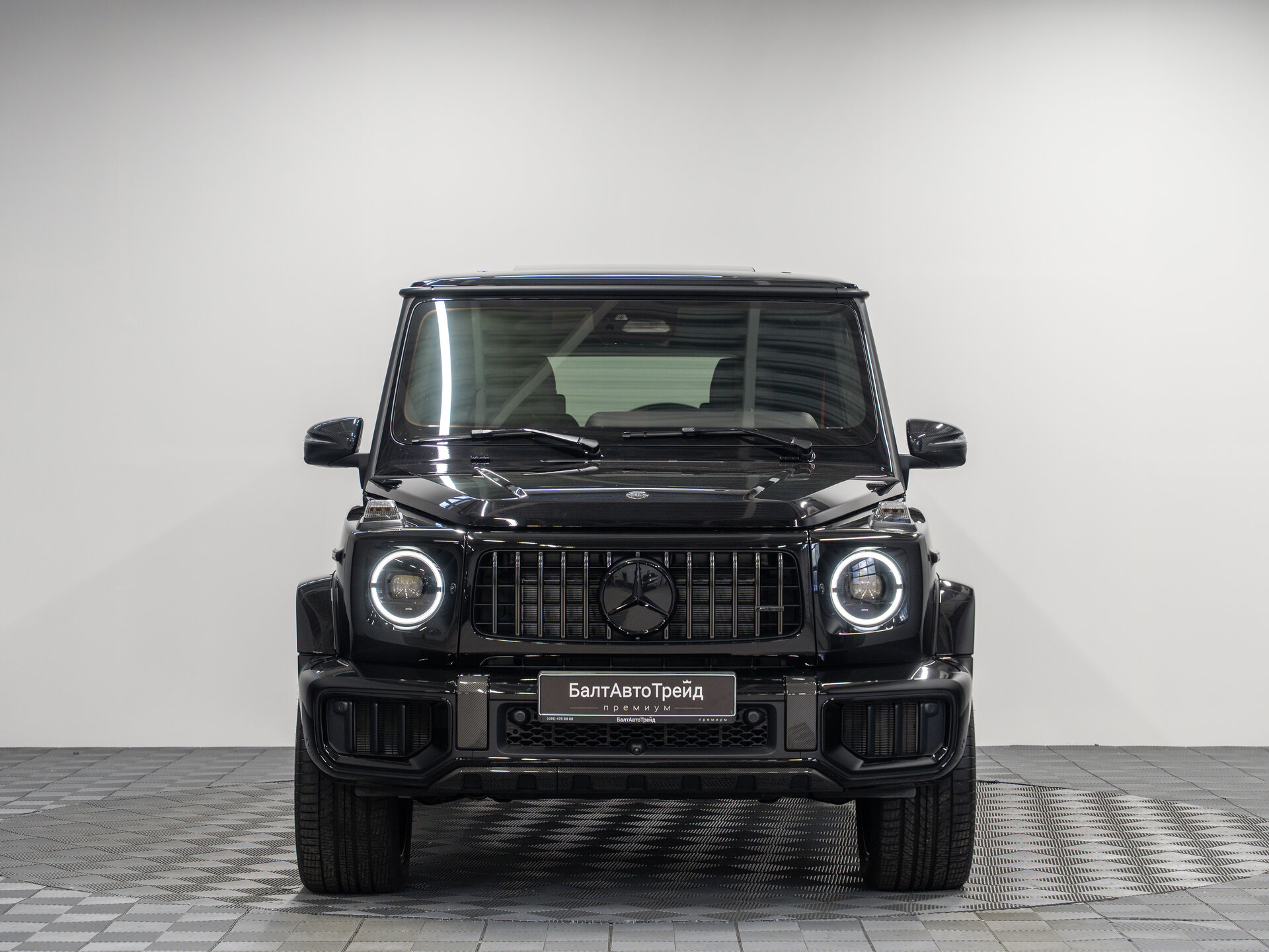 Автомобиль Mercedes-Benz G-Класс AMG 63 AMG 4.0 AT (585 л.с.) 4WD - 4