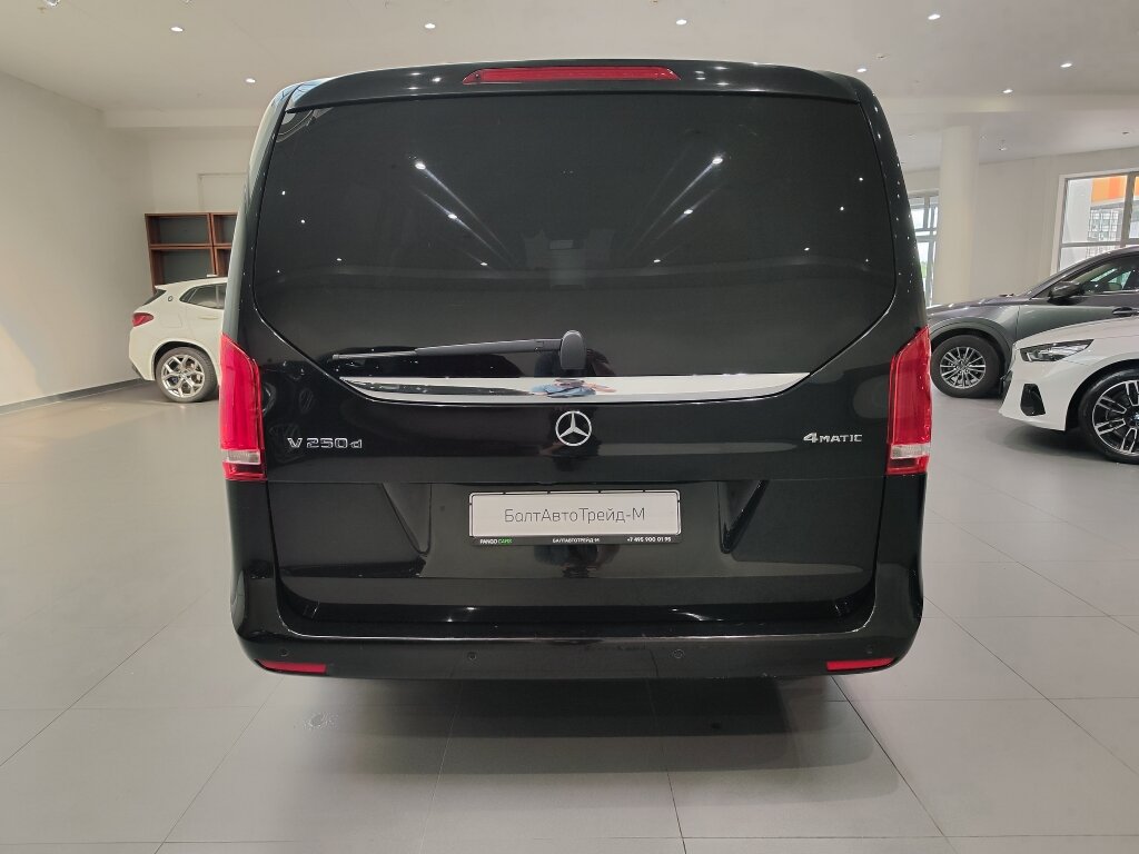 Автомобиль Mercedes-Benz V-Класс 250 d экстра длинный 2.1d AT (190 л.с.) 4WD - 5