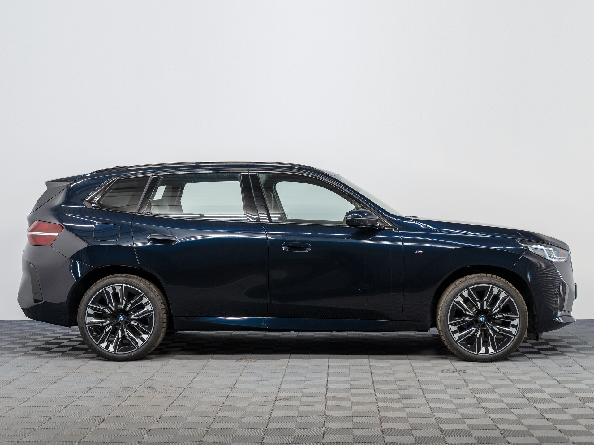 Автомобиль BMW X3 30L xDrive 2.0 AT (258 л.с.) 4WD - 4