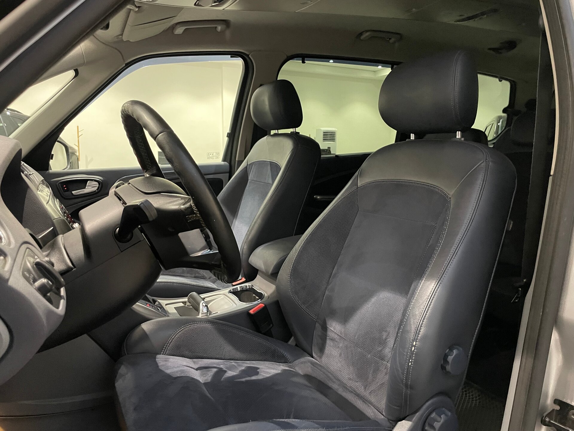 Автомобиль Ford Galaxy 2.3 AT (161 л.с.) - 8