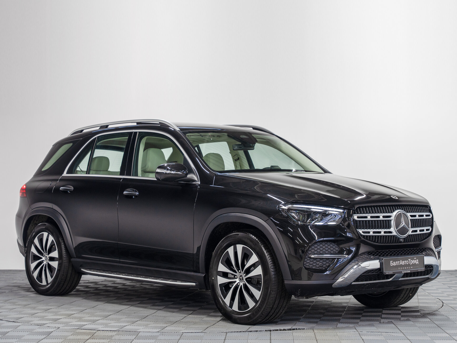 Автомобиль Mercedes-Benz GLE 350 2.0 AT (258 л.с.) 4WD - 5