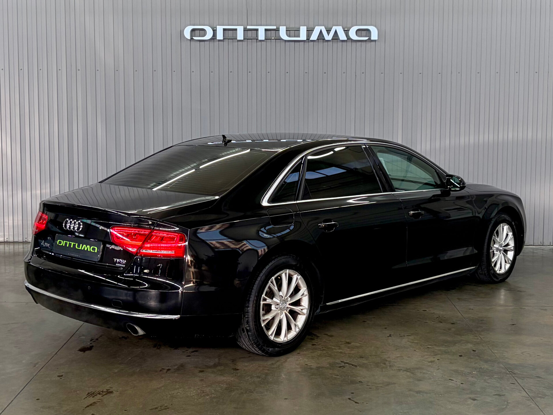 Audi A8 