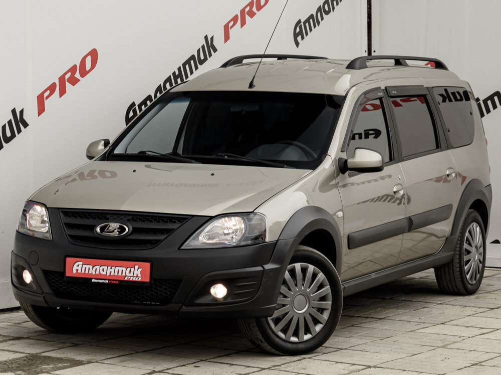 Купить Lada (ВАЗ) Largus Cross 1.6 MT (106 л.с.), 2020 в Екатеренбурге