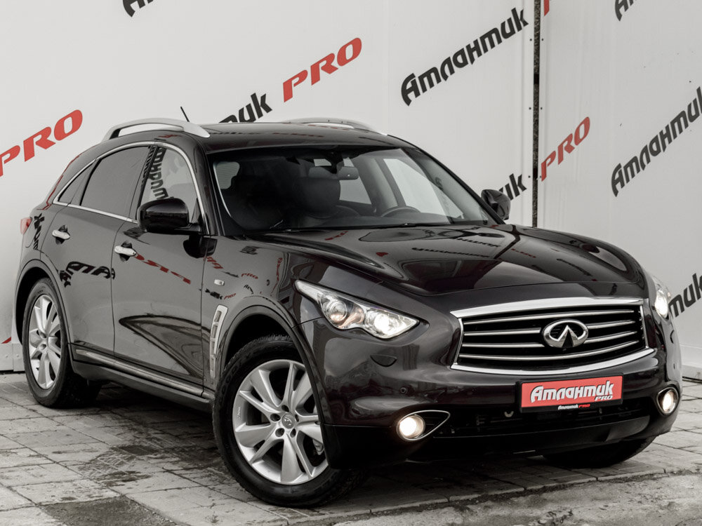 Купить Infiniti FX FX30d 3.0d AT (238 л.с.) 4WD, 2012 в Екатеренбурге
