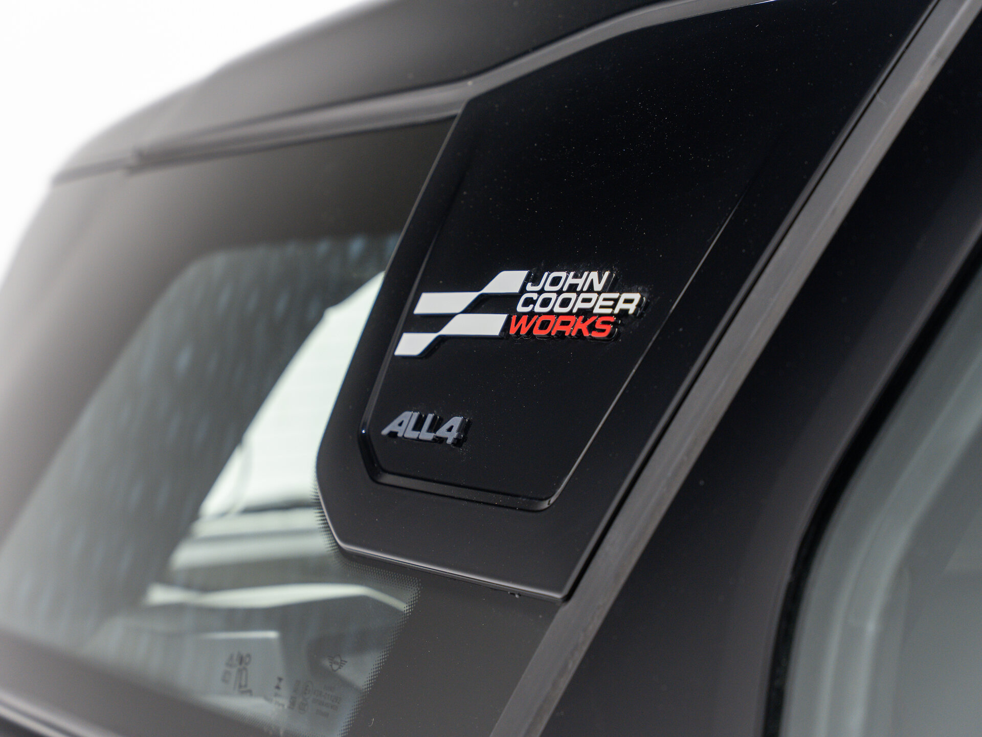 Автомобиль Mini Countryman John Cooper Works 2.0 AMT (300 л.с.) 4WD - 6
